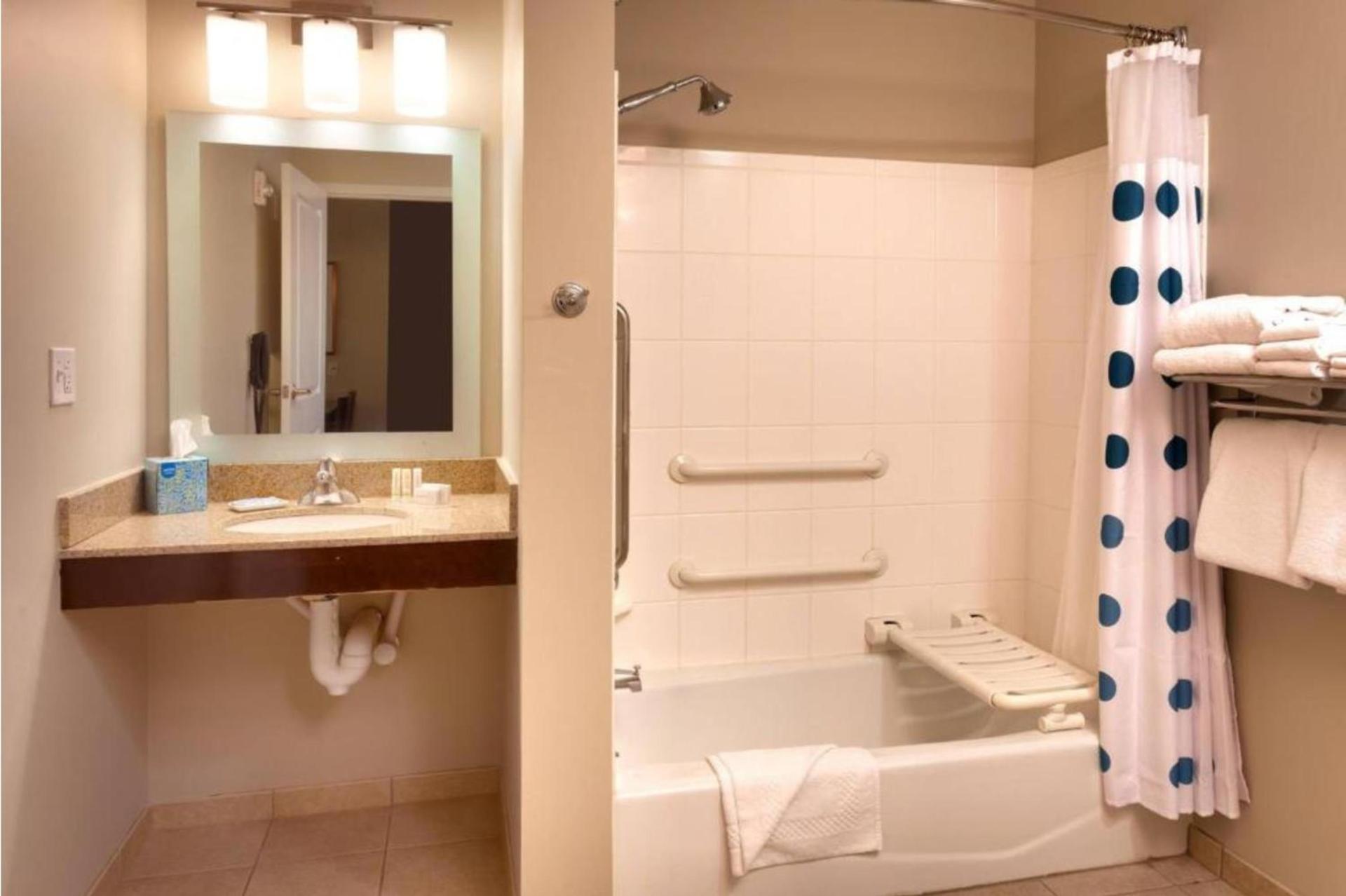 TownePlace Suites Omaha West photo 23
