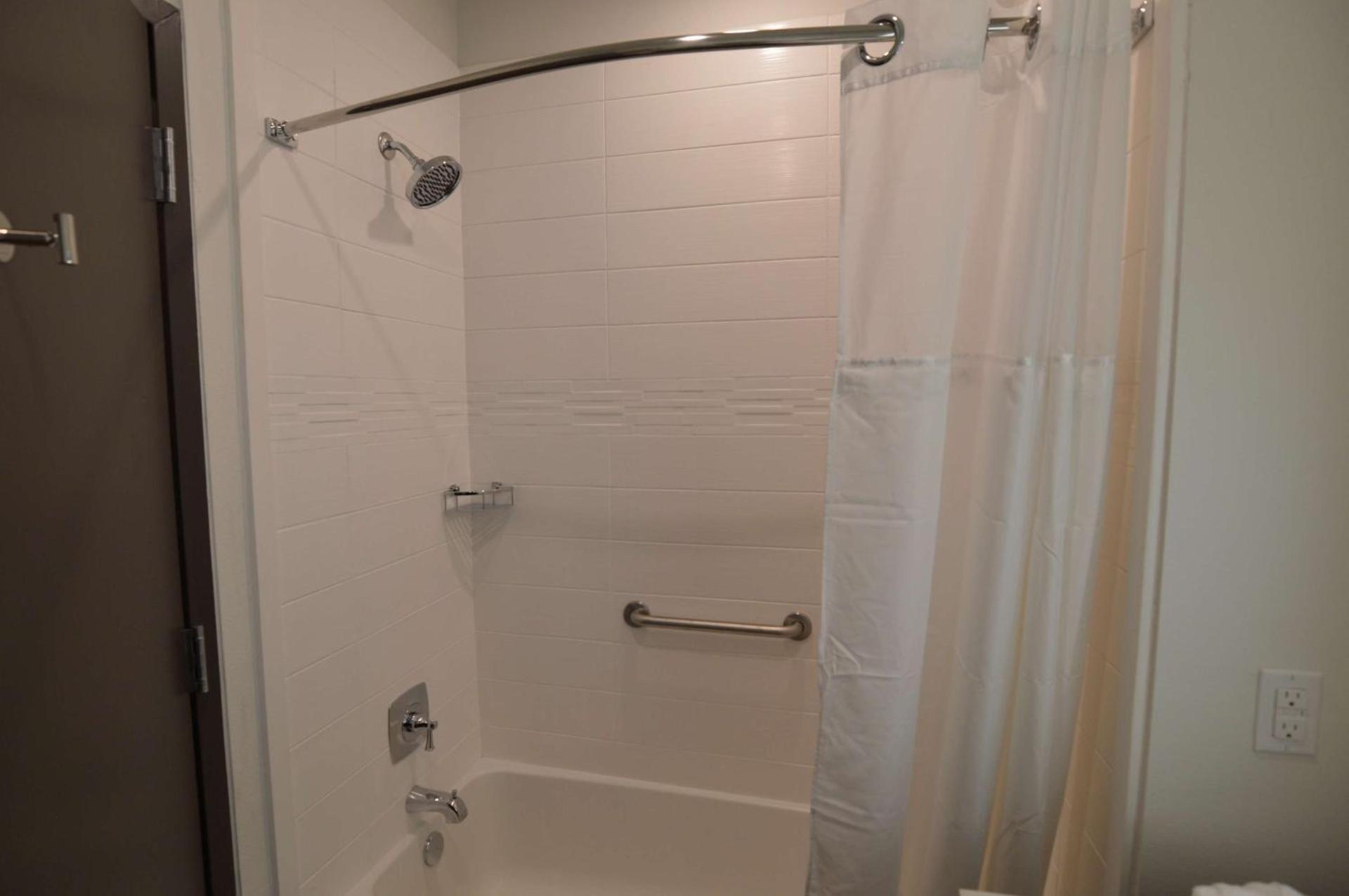 Wingate by Wyndham Austin North - Round Rock photo 27