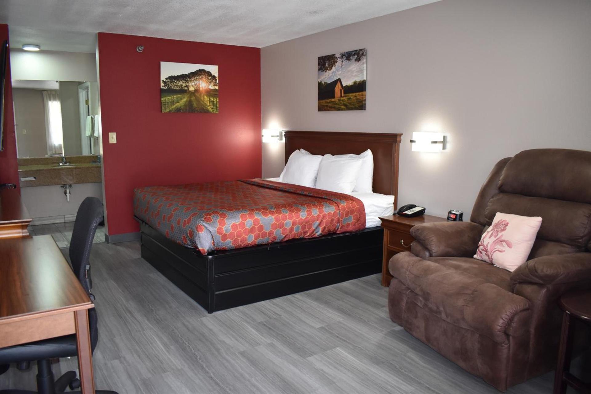 The Heritage Inn, Inc photo 9