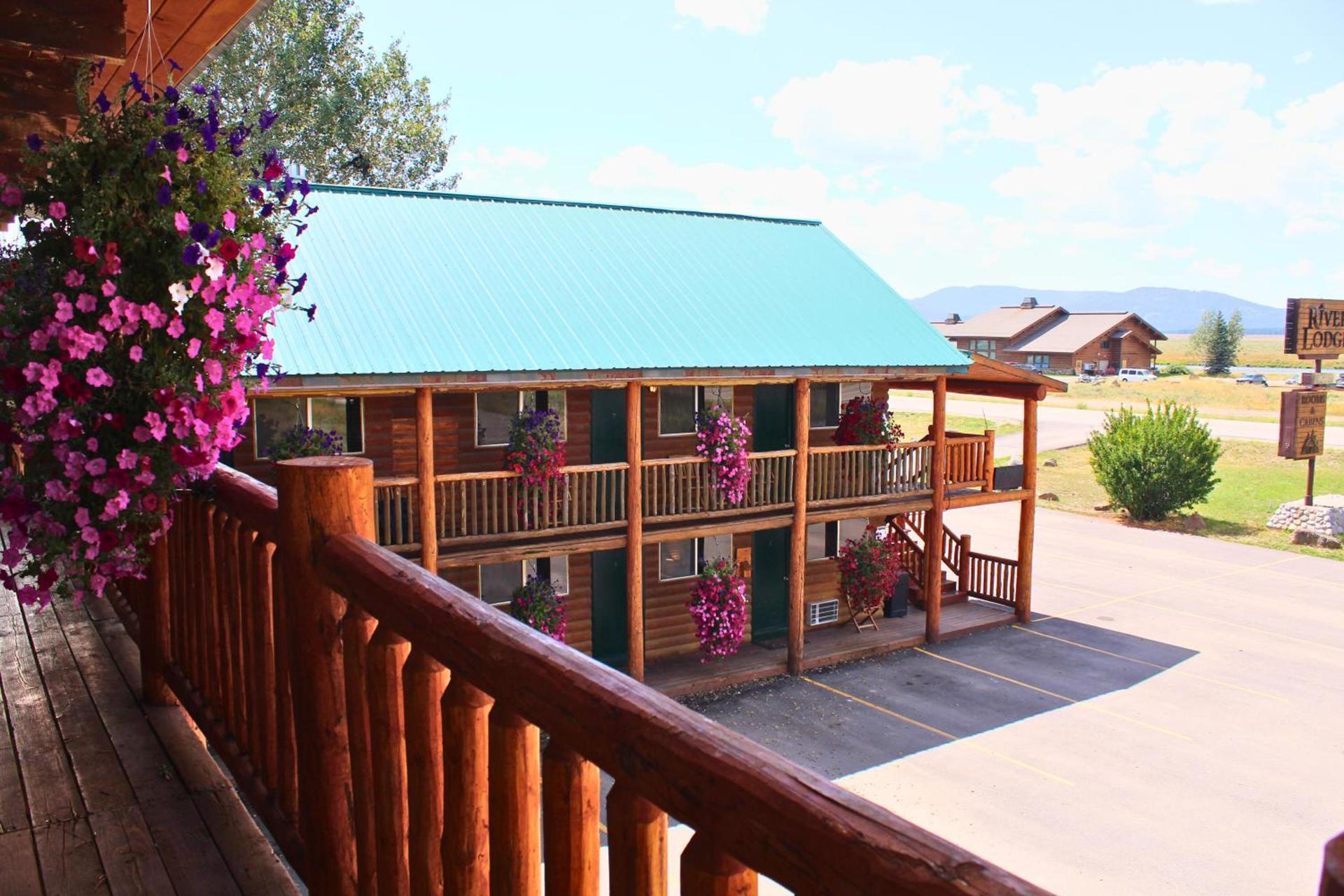 River Lodge photo 17