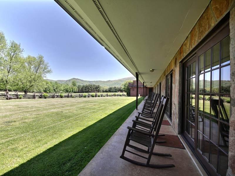 The Dillard House photo 8