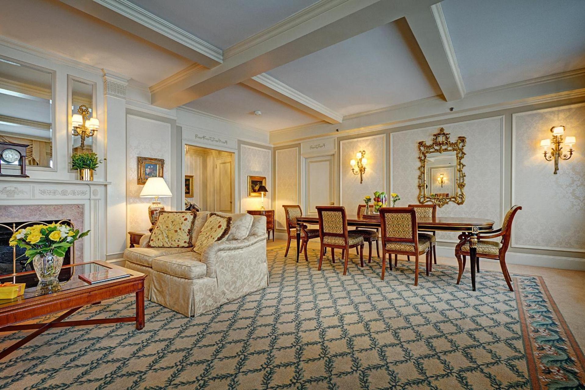 Hotel Elysee by Library Hotel Collection photo 38