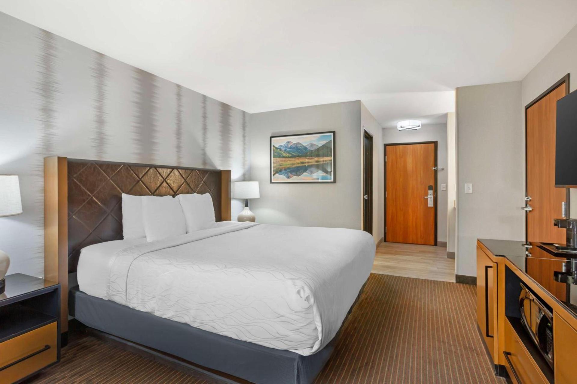 Best Western Holiday Hills photo 9