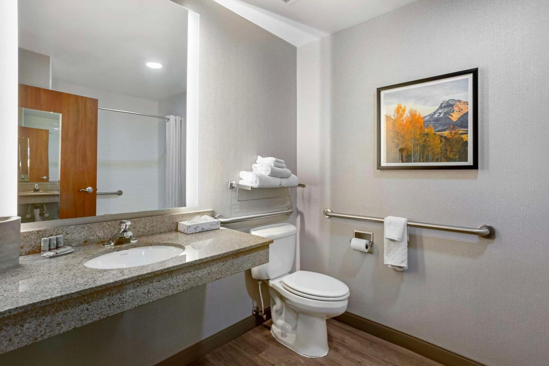 Best Western Holiday Hills photo 21