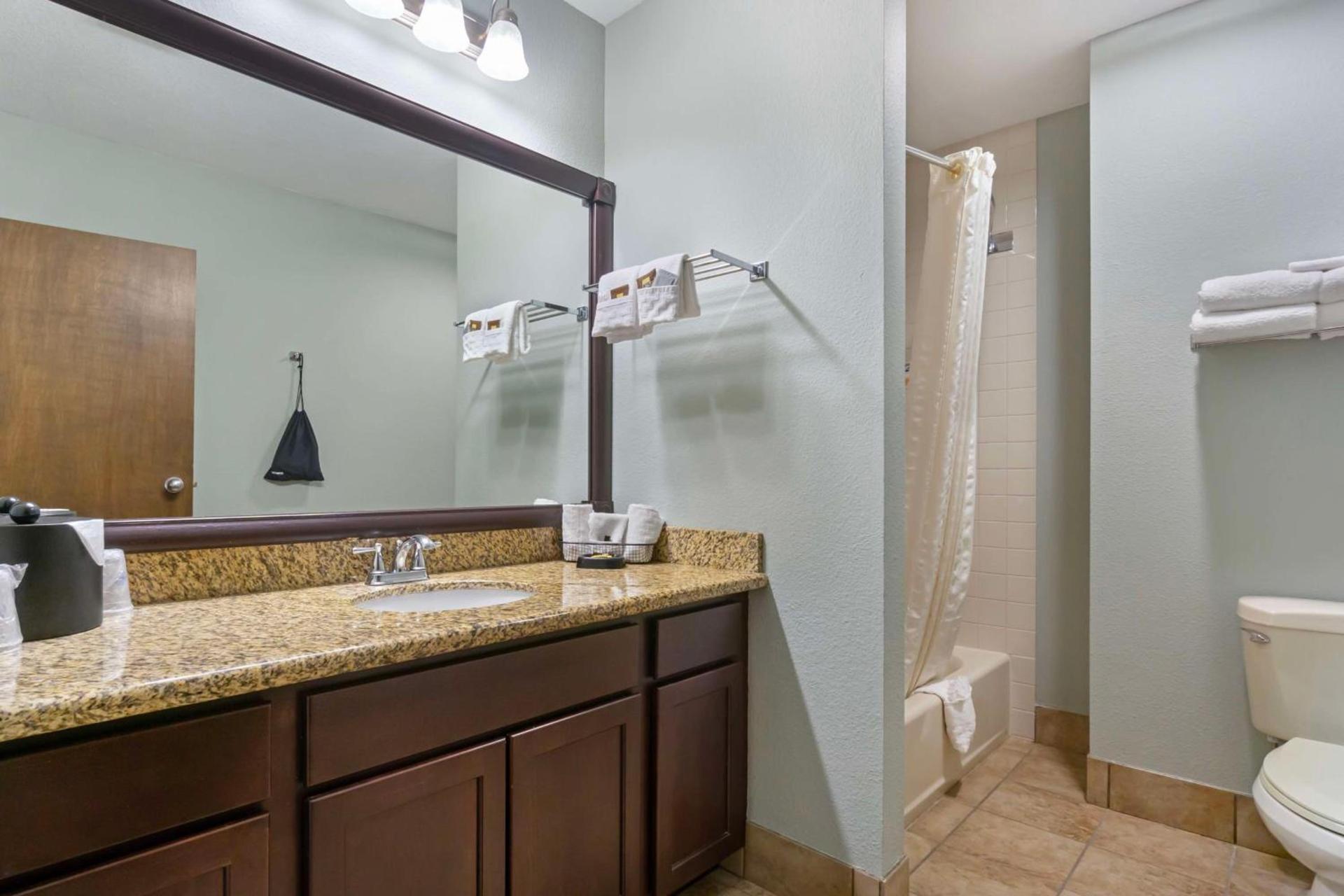 Best Western Plus Ahtanum Inn photo 32