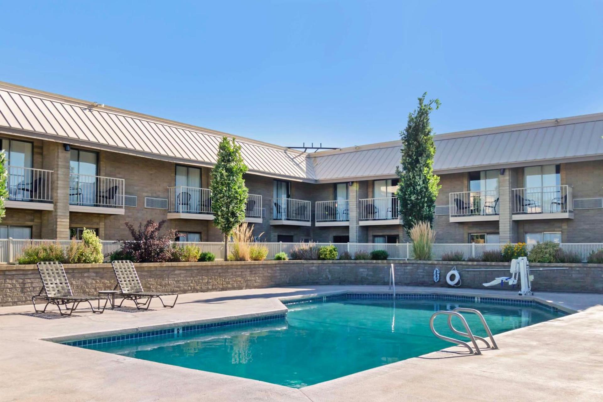 Best Western Plus Ahtanum Inn photo 70