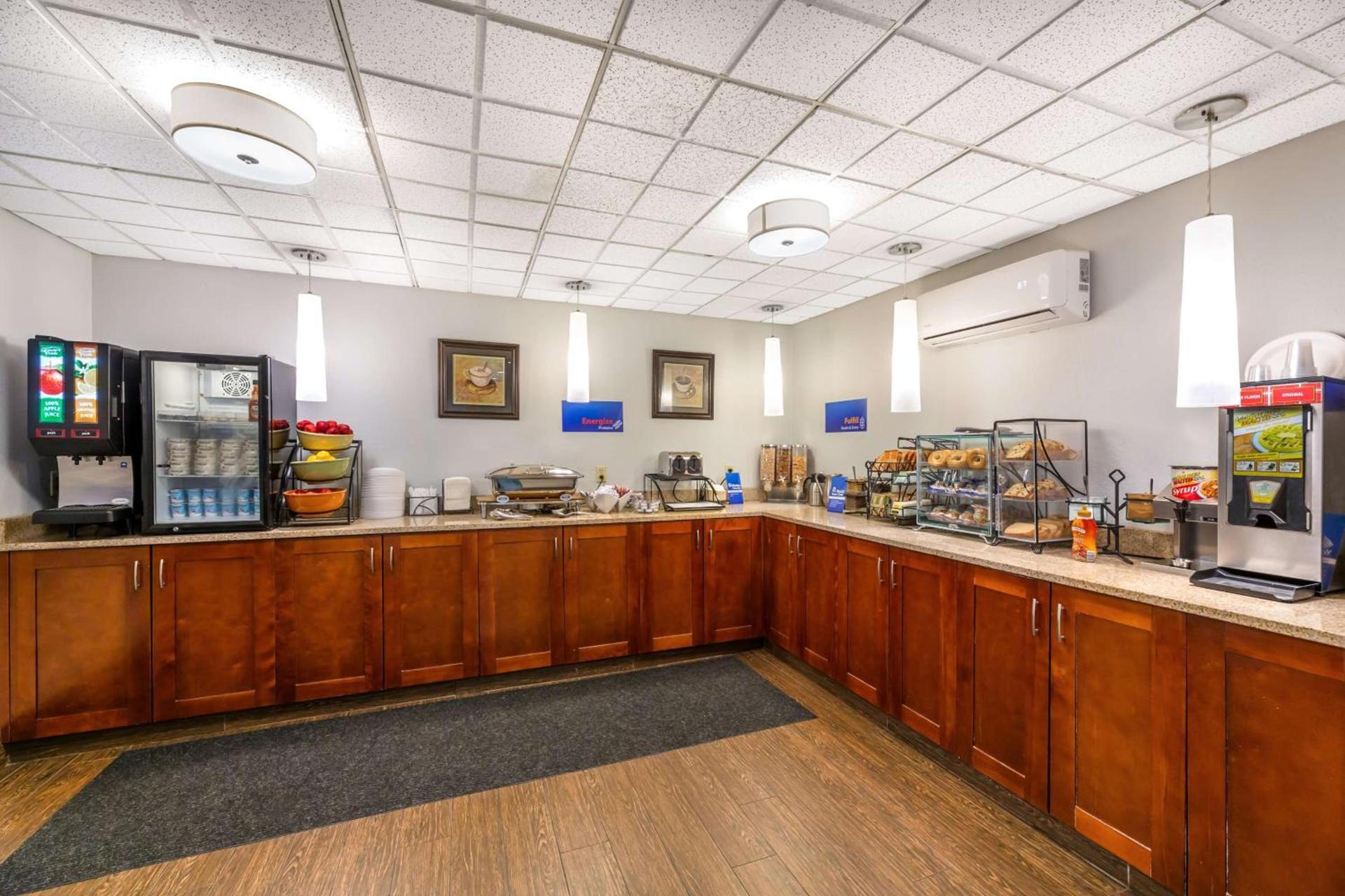 Best Western Port Clinton photo 7
