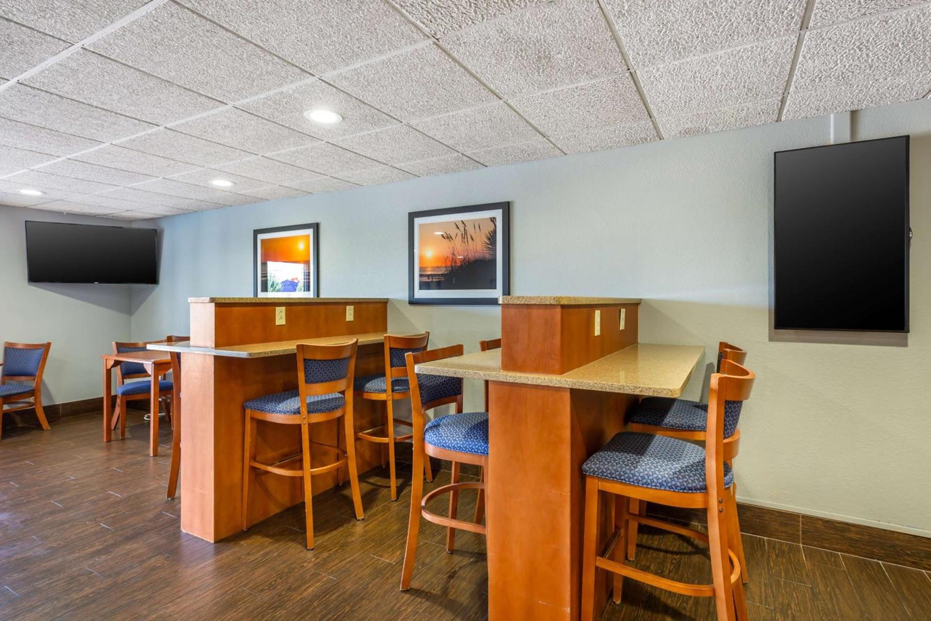 Best Western Port Clinton photo 5