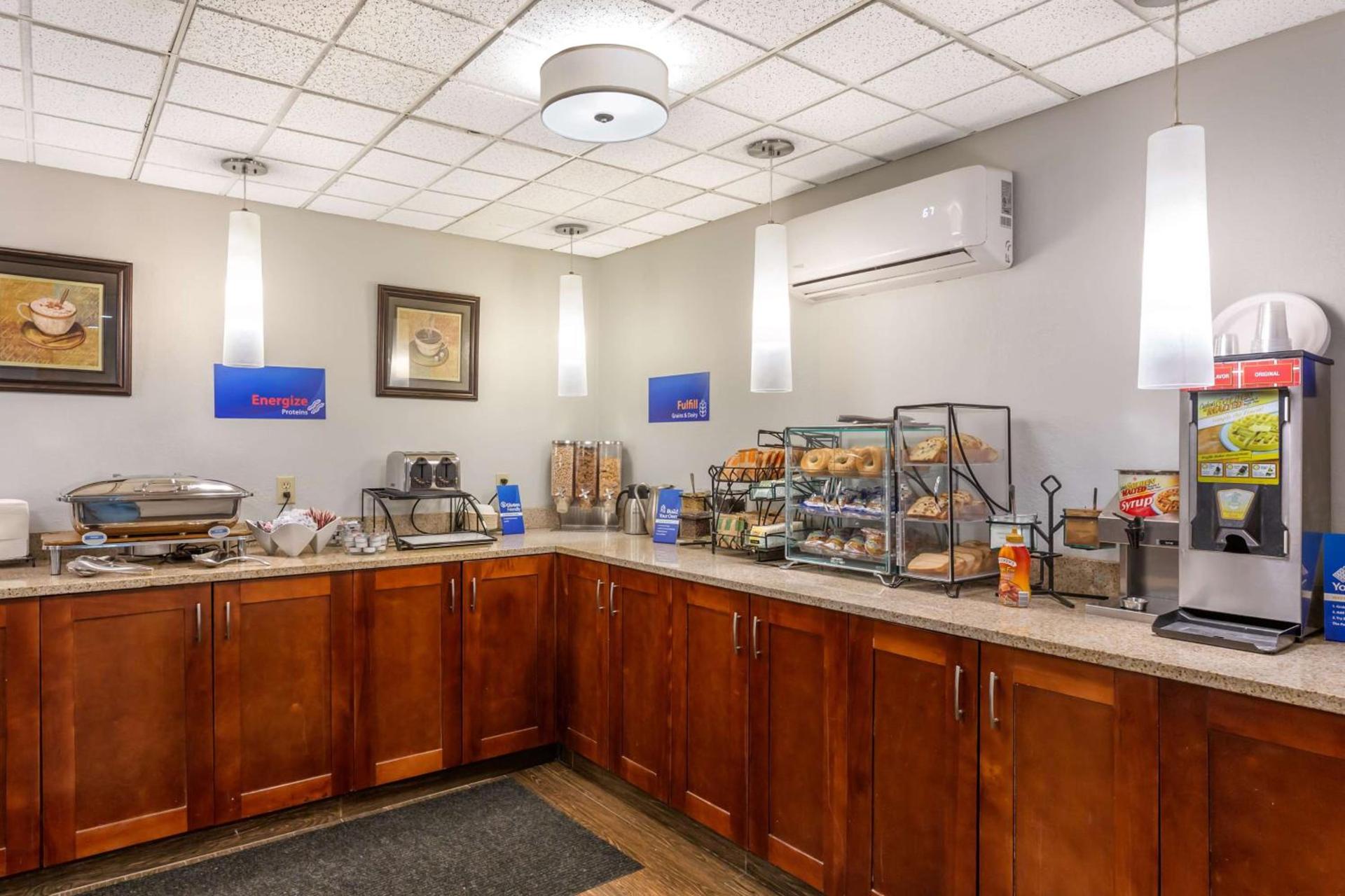 Best Western Port Clinton photo 25