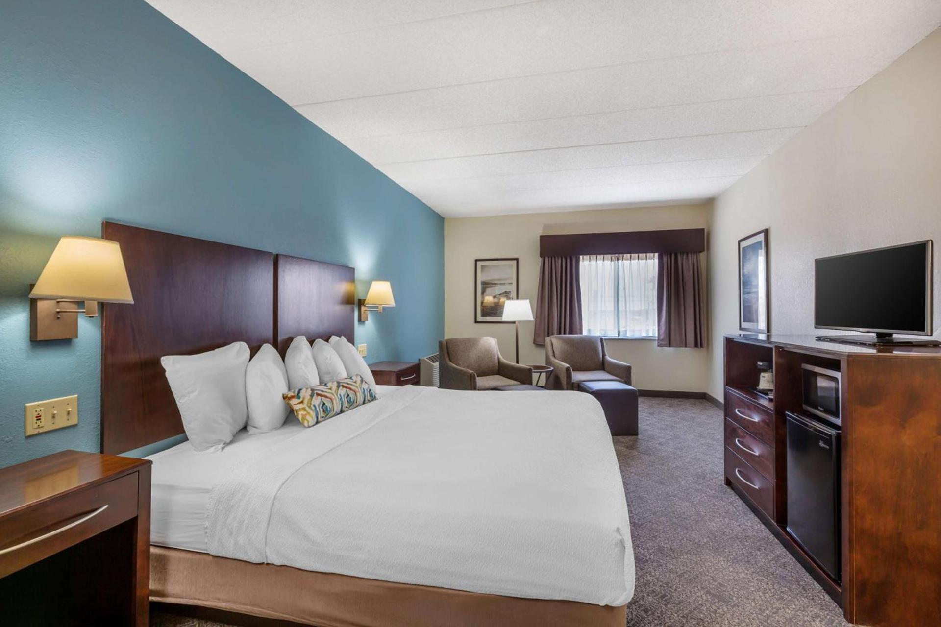 Best Western Port Clinton photo 16