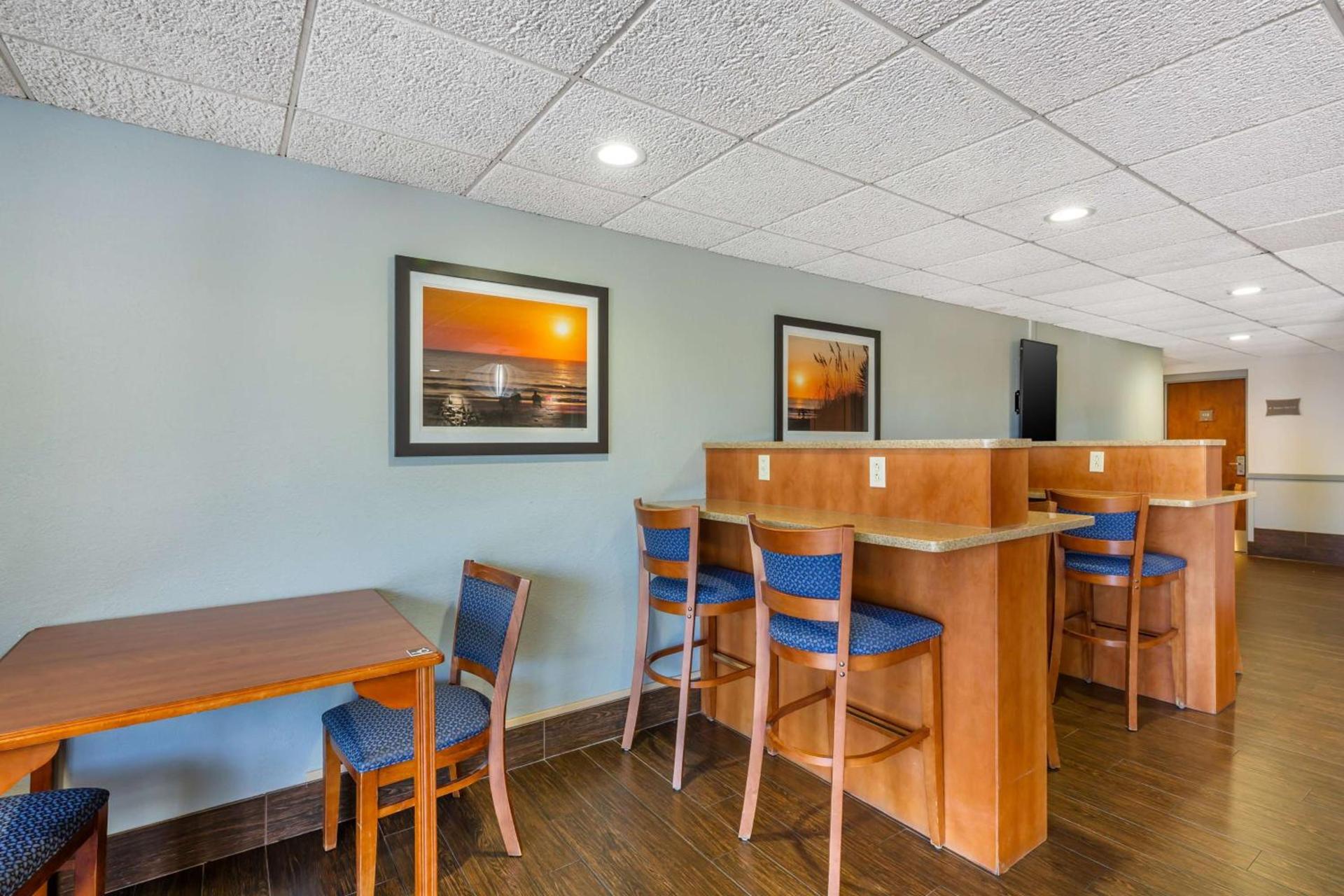 Best Western Port Clinton photo 29
