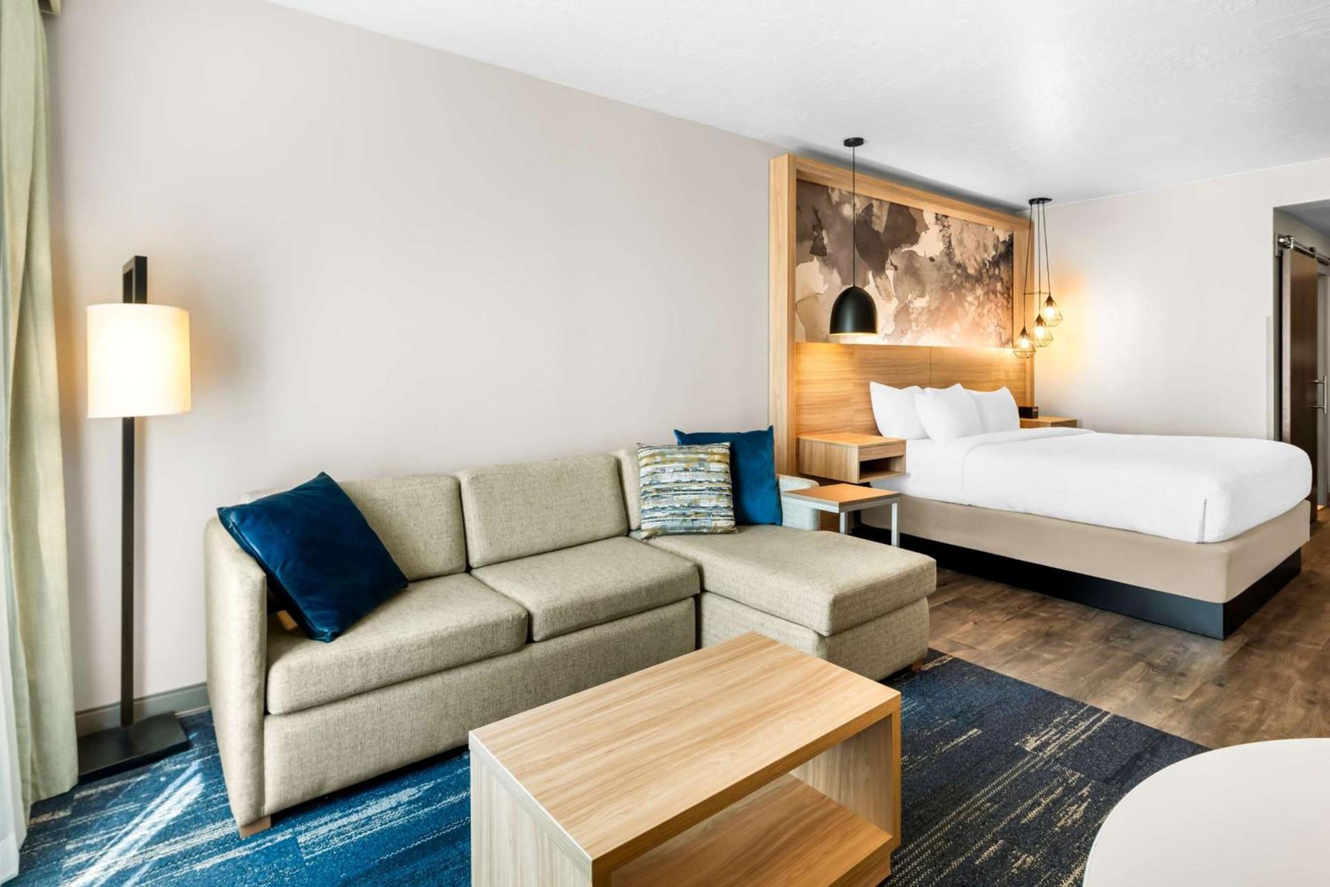 Best Western Plus Settlers Point photo 23