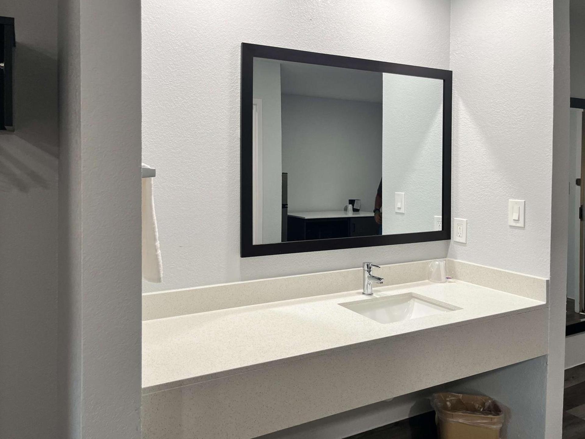 Studio 6 Suites Brenham, TX photo 13