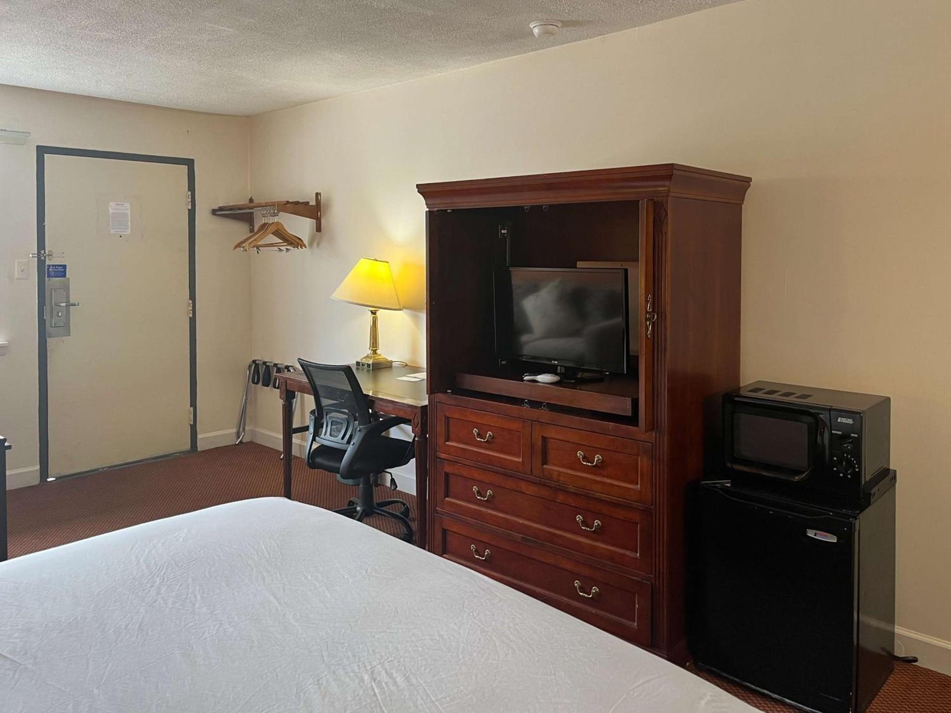 Motel 6 Culpeper, VA photo 13