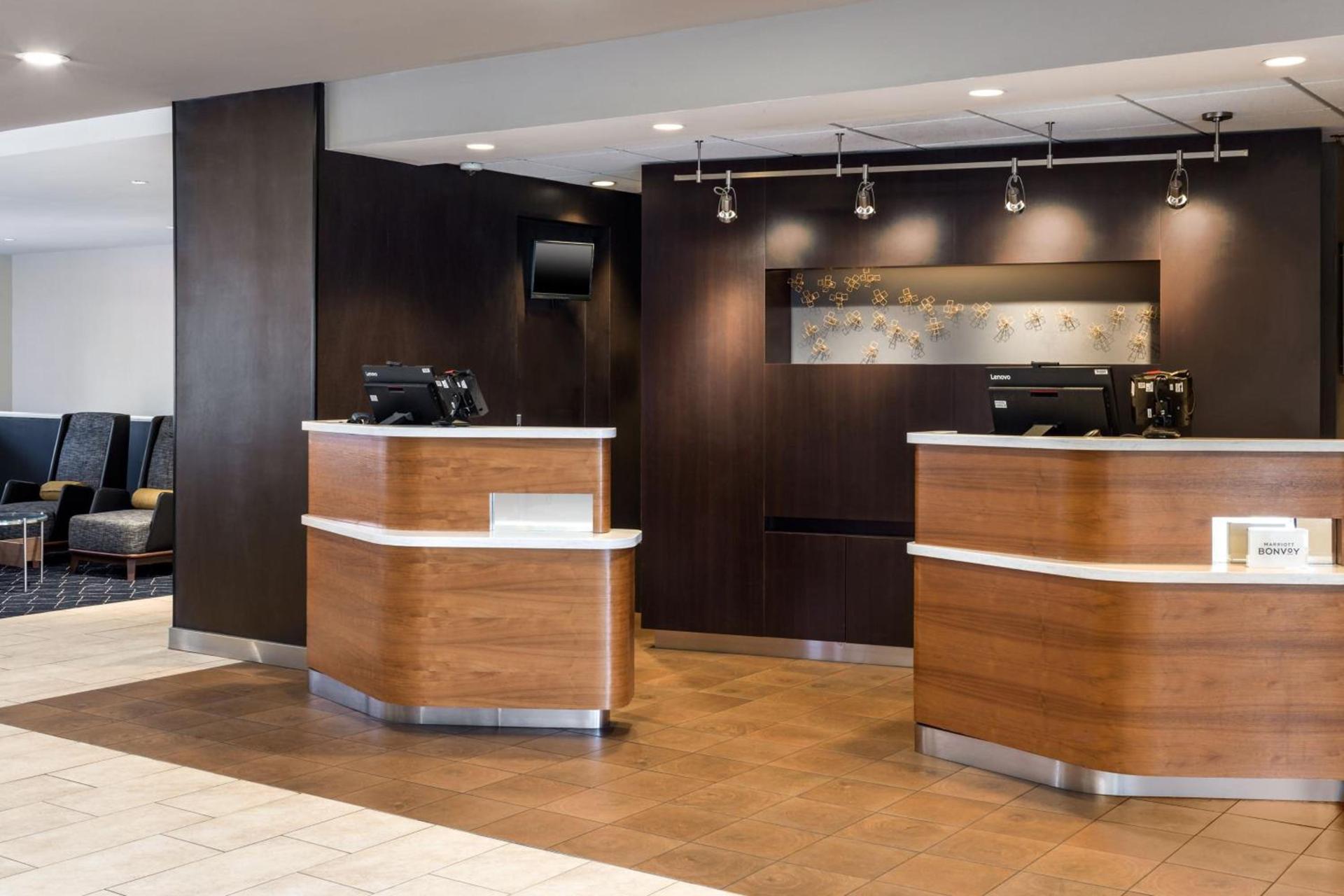 Courtyard by Marriott Phoenix North photo 5