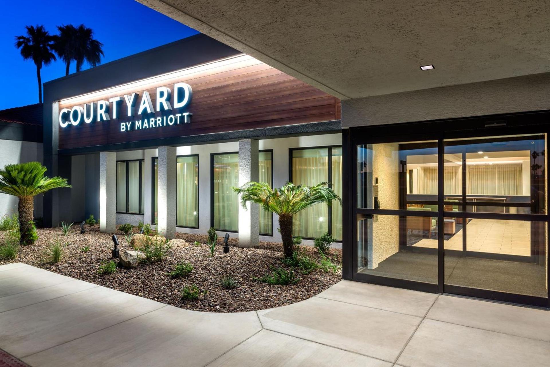 Courtyard by Marriott Phoenix North photo 3