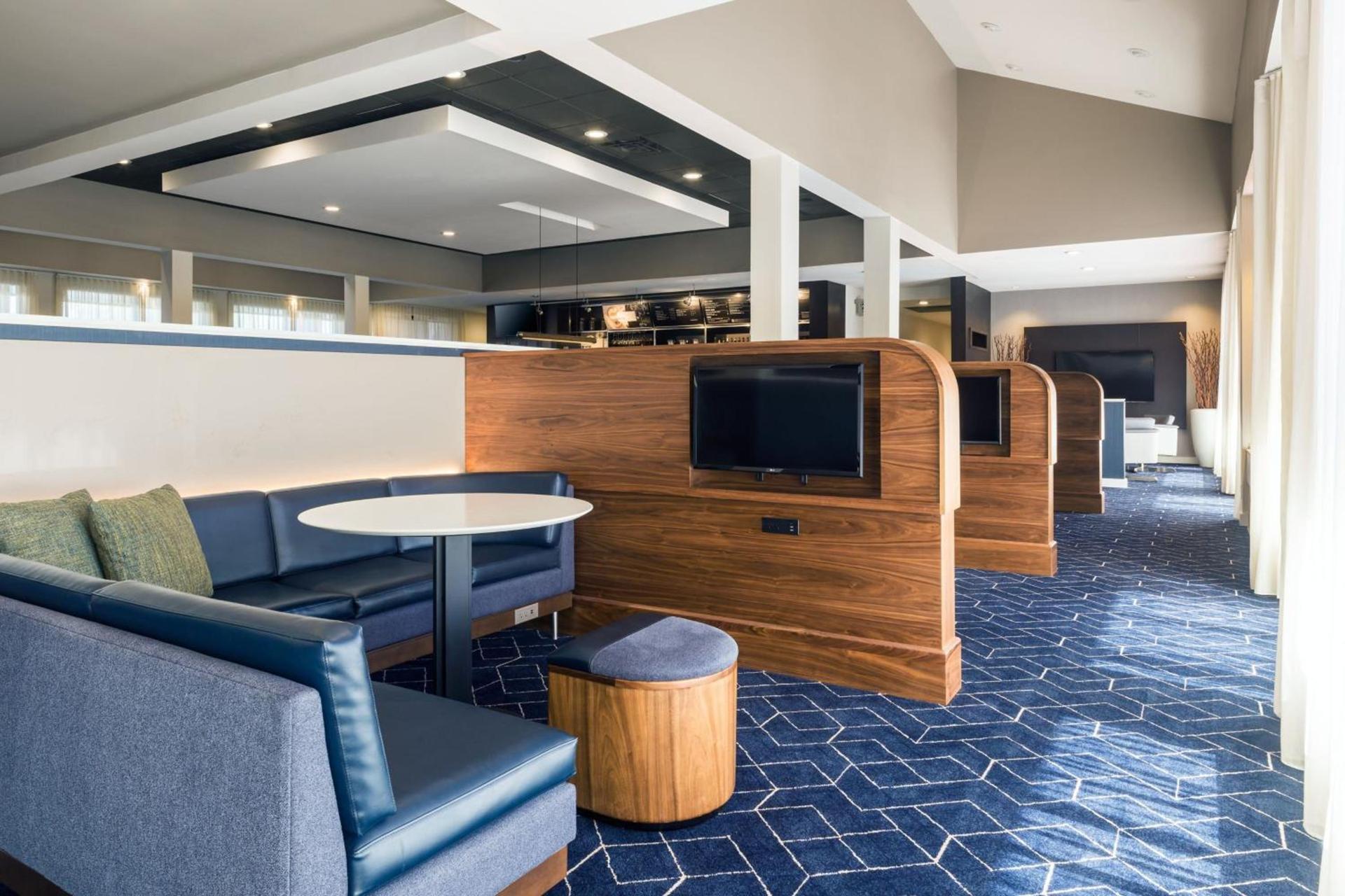 Courtyard by Marriott Phoenix North photo 6
