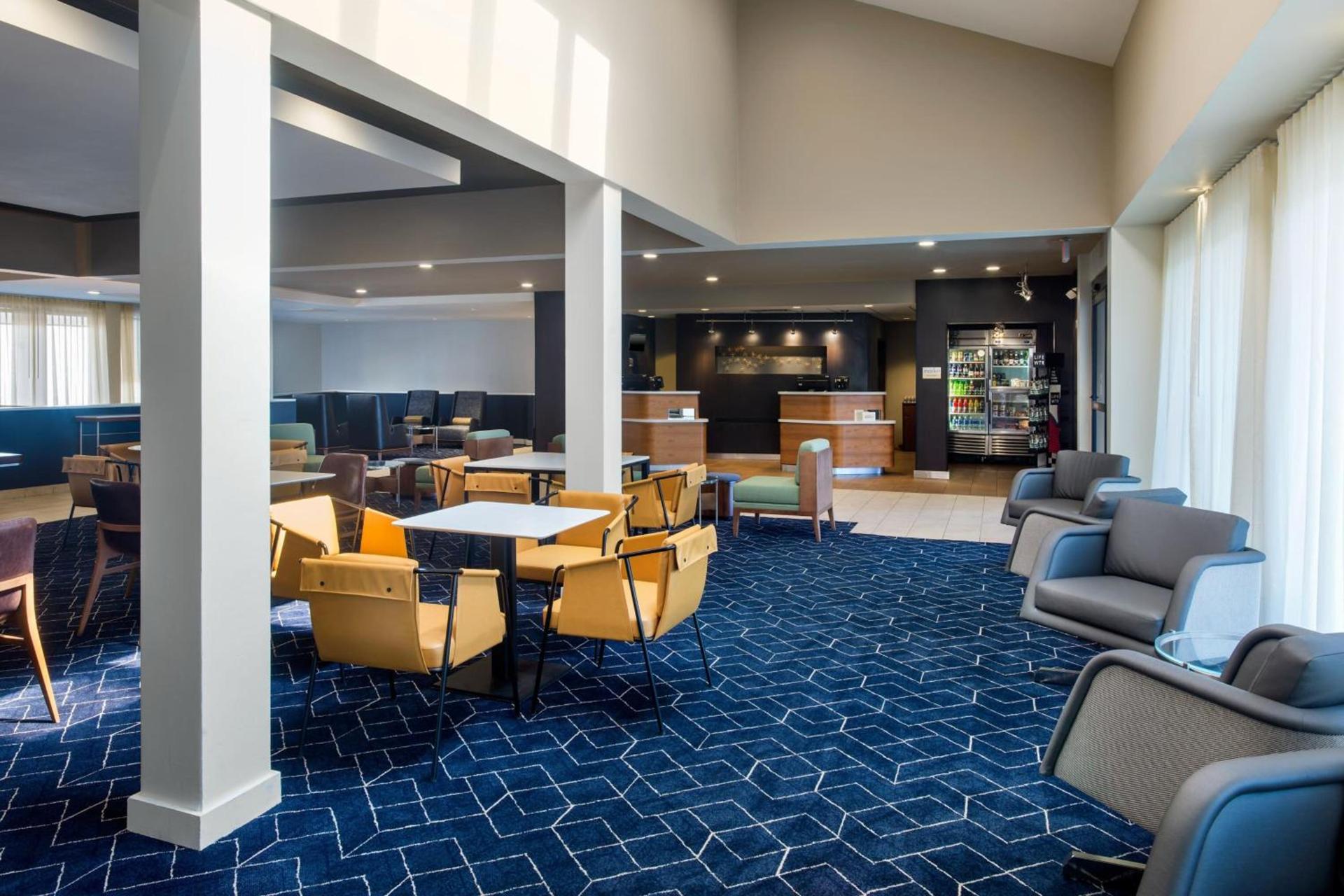 Courtyard by Marriott Phoenix North photo 8