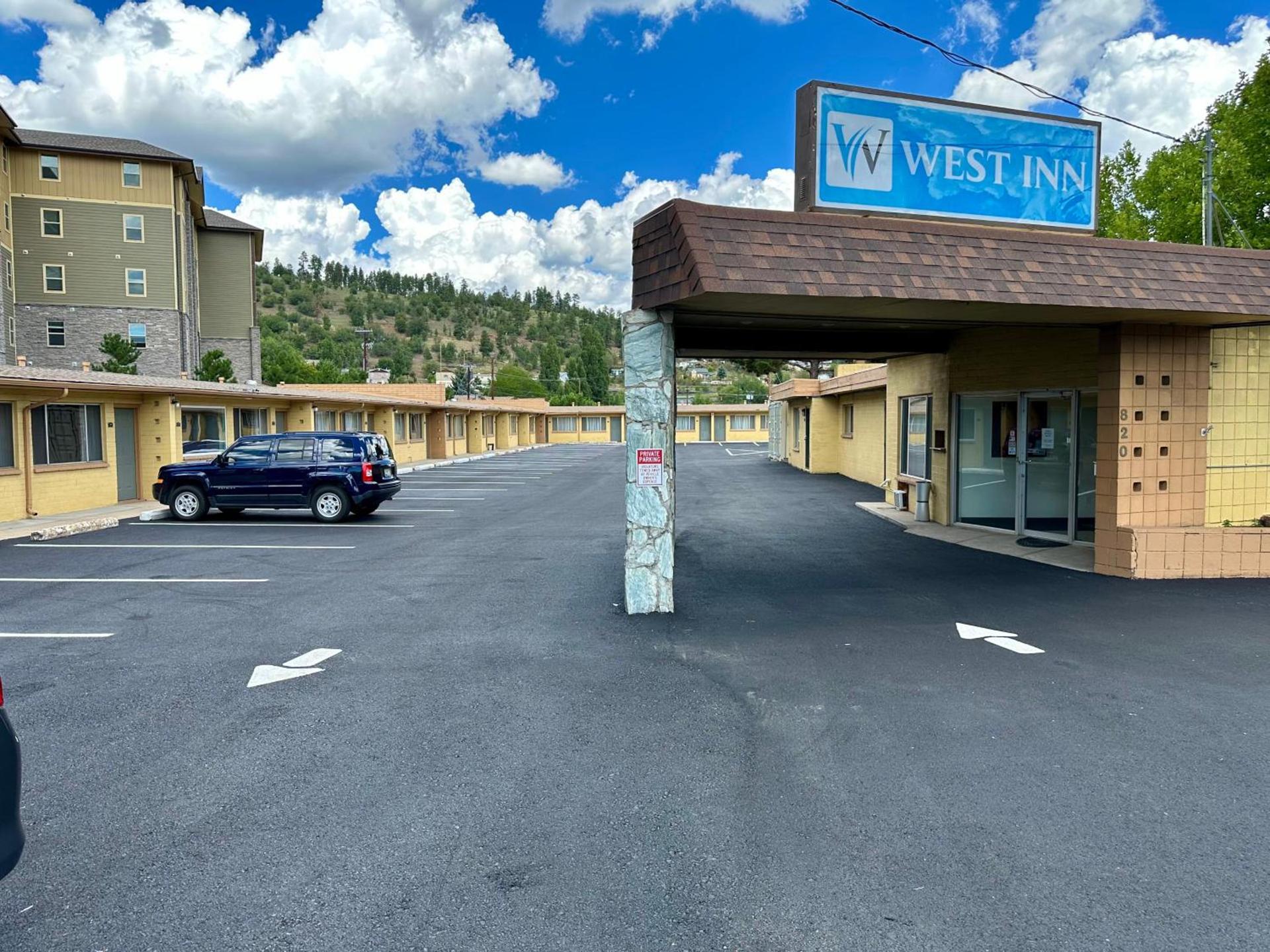 West Inn NAU - Downtown Flagstaff photo 2