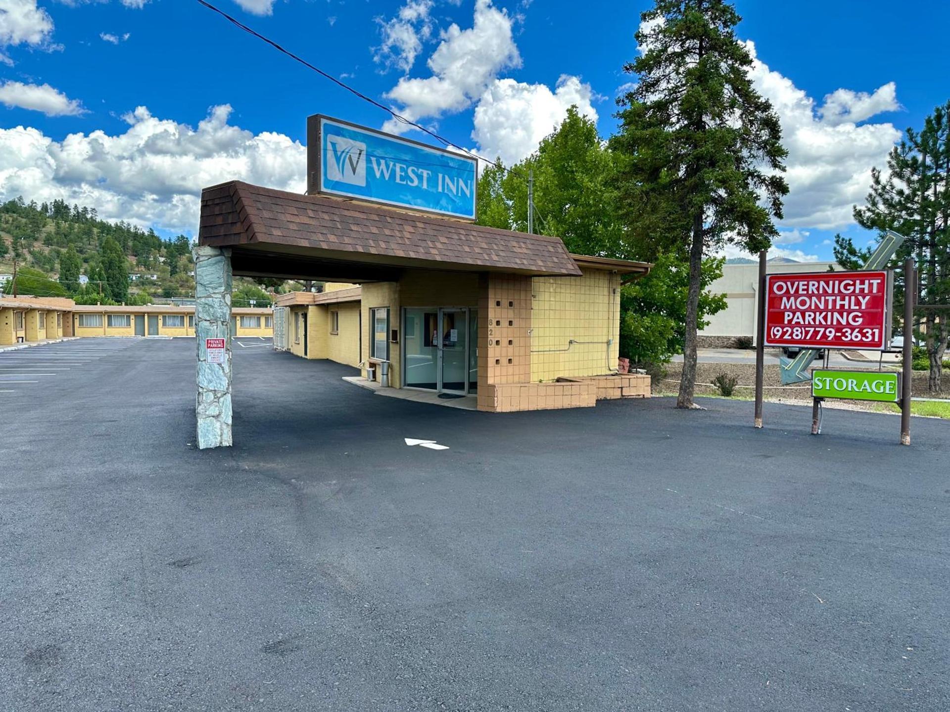 West Inn NAU - Downtown Flagstaff photo 1
