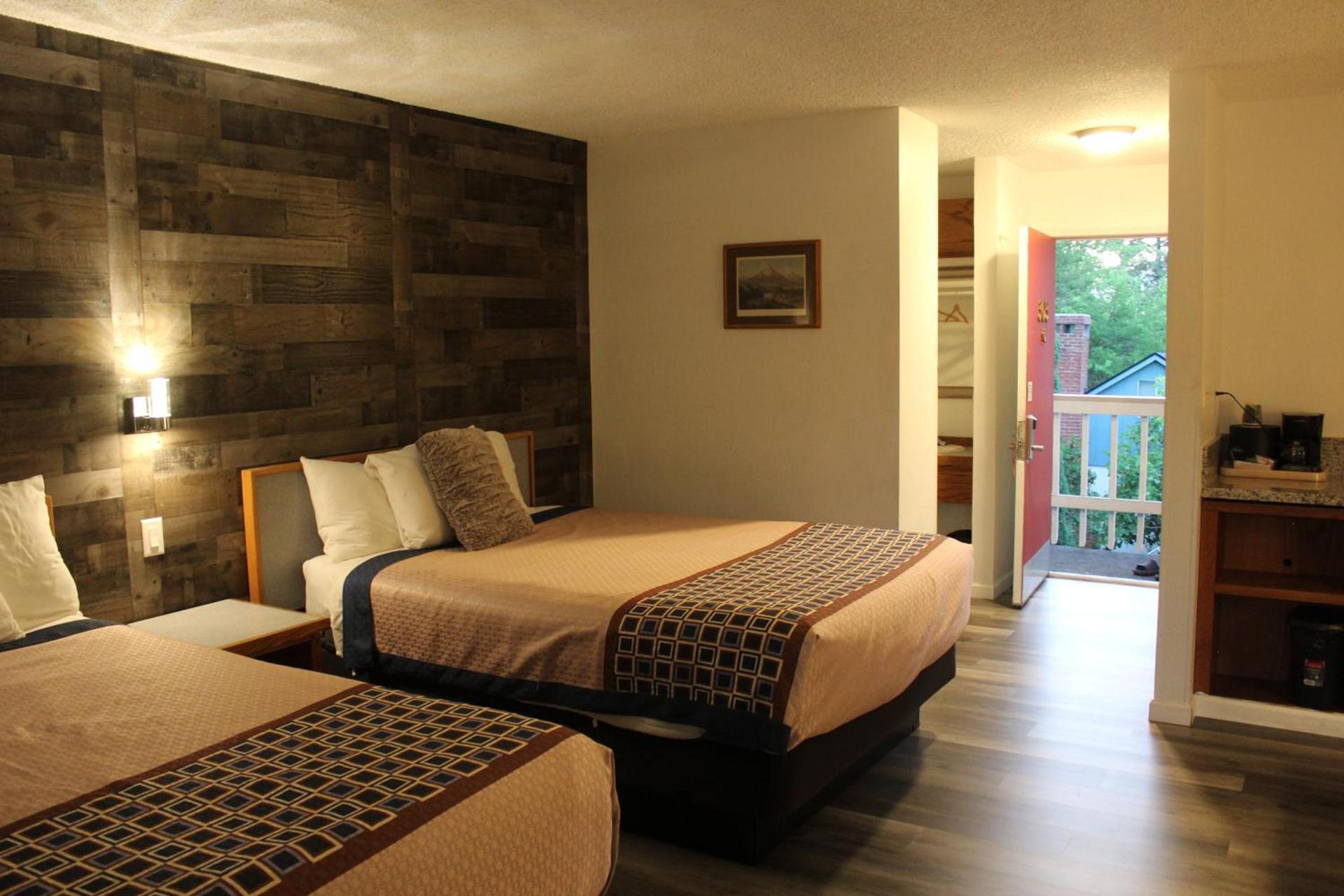 Cedarwood Inn of Ashland photo 13