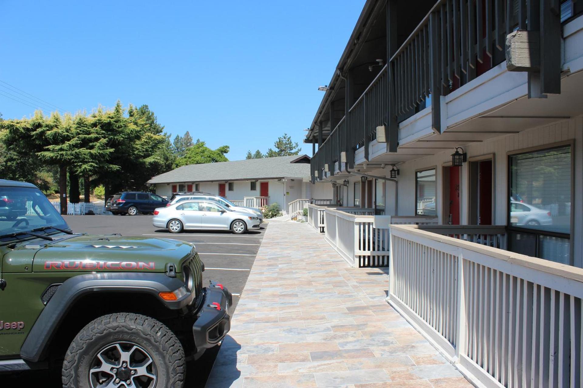 Cedarwood Inn of Ashland photo 95
