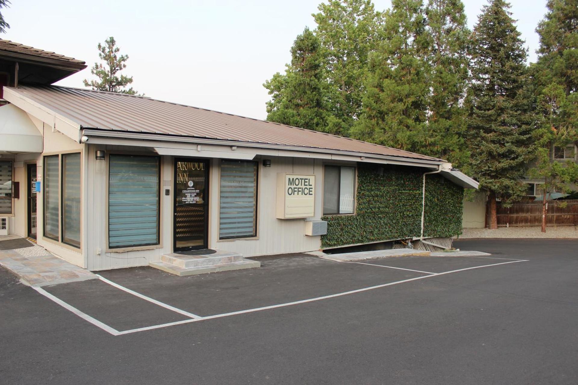 Cedarwood Inn of Ashland photo 93
