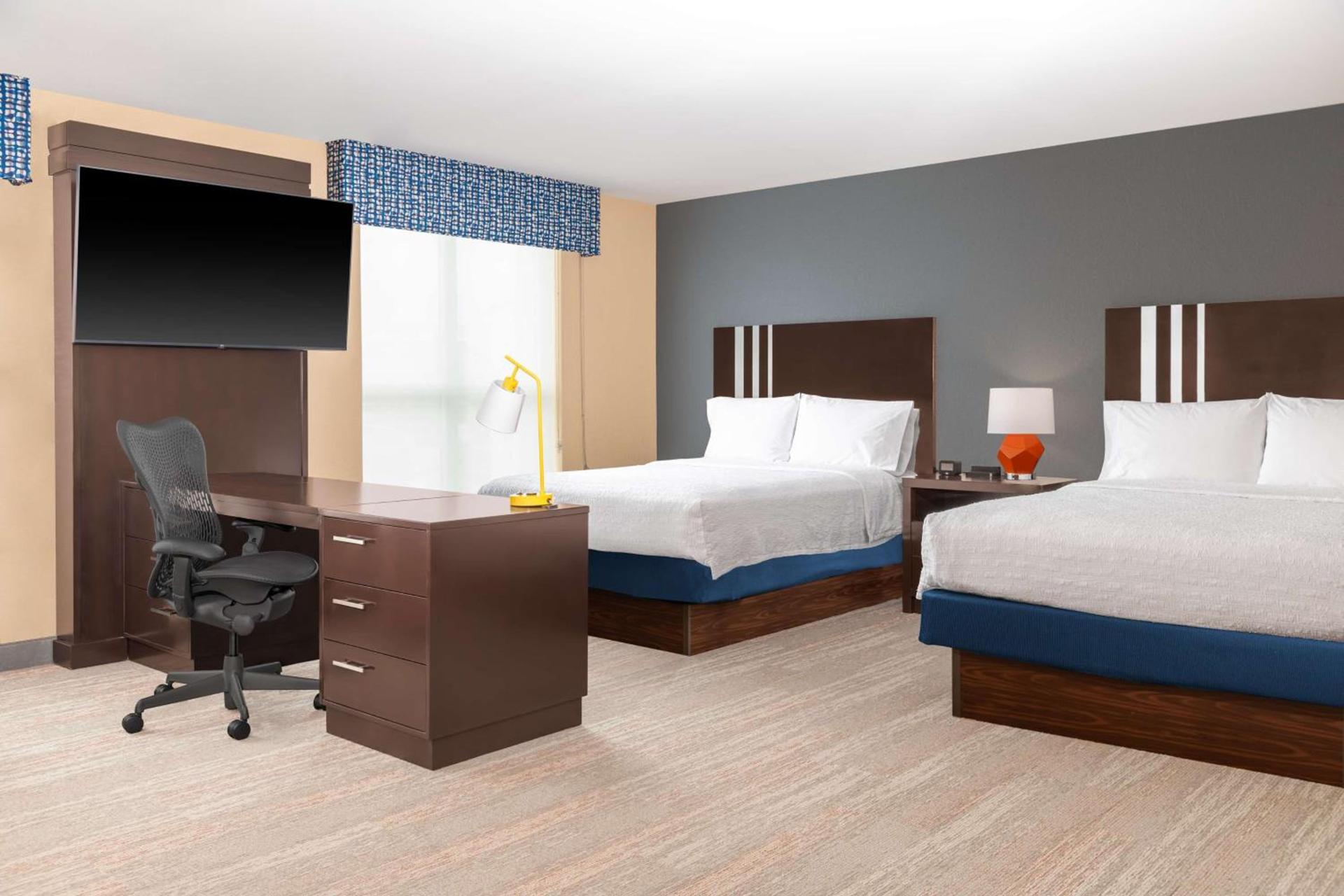 Hampton Inn & Suites Madison Downtown photo 21