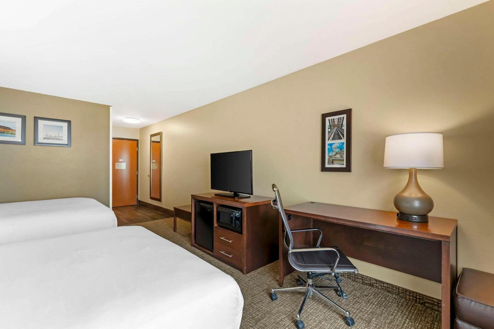 Comfort Inn & Suites Grinnell near I-80 photo 8