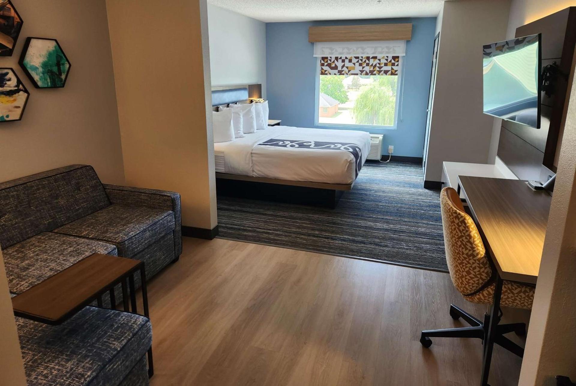 La Quinta by Wyndham Warner Robins - Robins AFB photo 17
