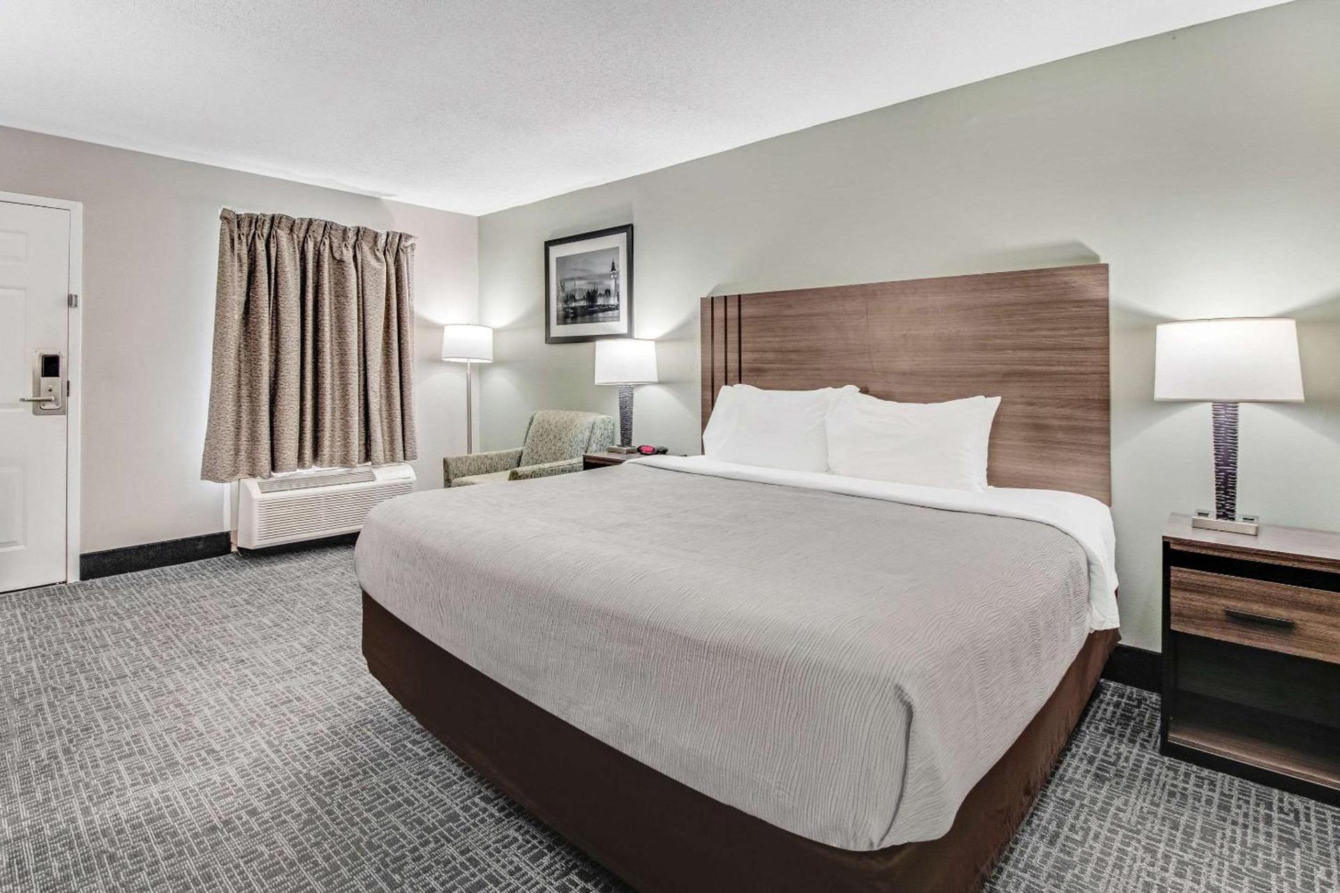 Quality Inn White House photo 12