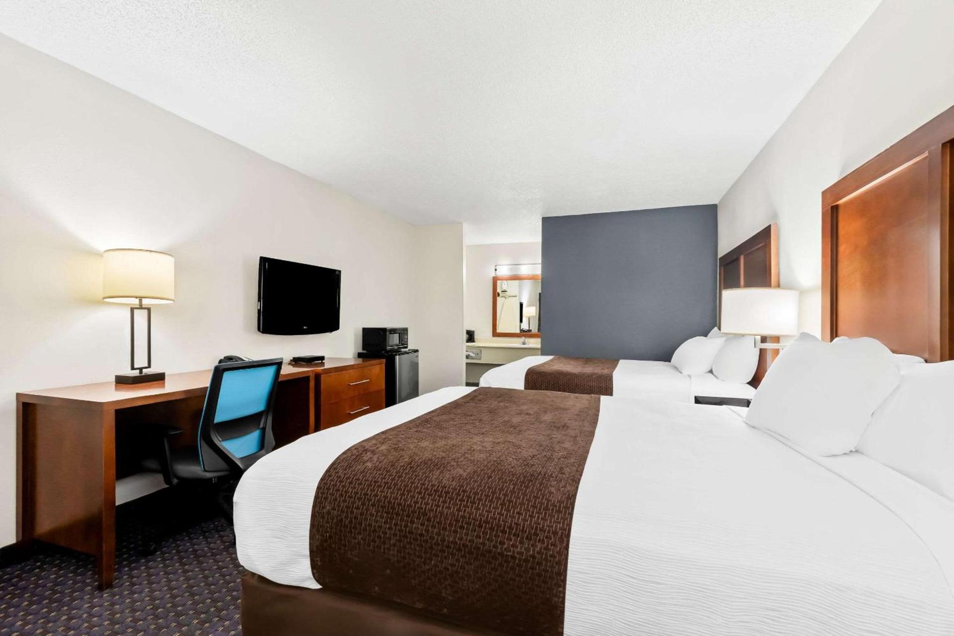 Rodeway Inn Dalton South photo 15