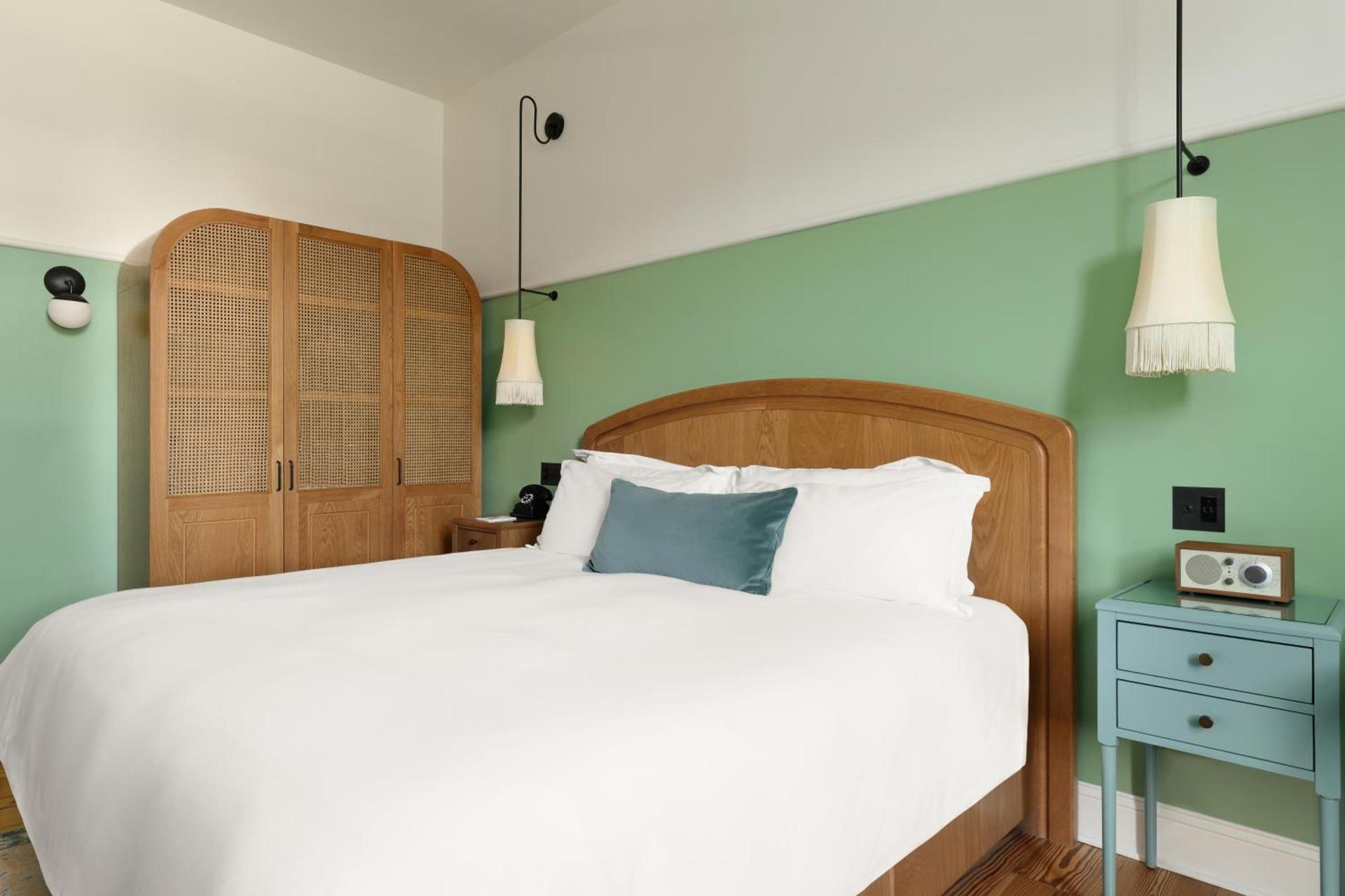 The Drayton Hotel Savannah, Curio Collection by Hilton photo 46