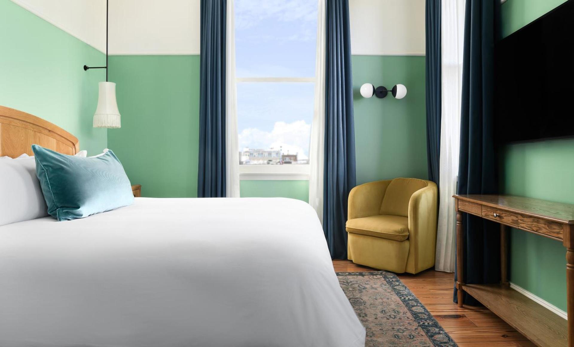 The Drayton Hotel Savannah, Curio Collection by Hilton photo 53