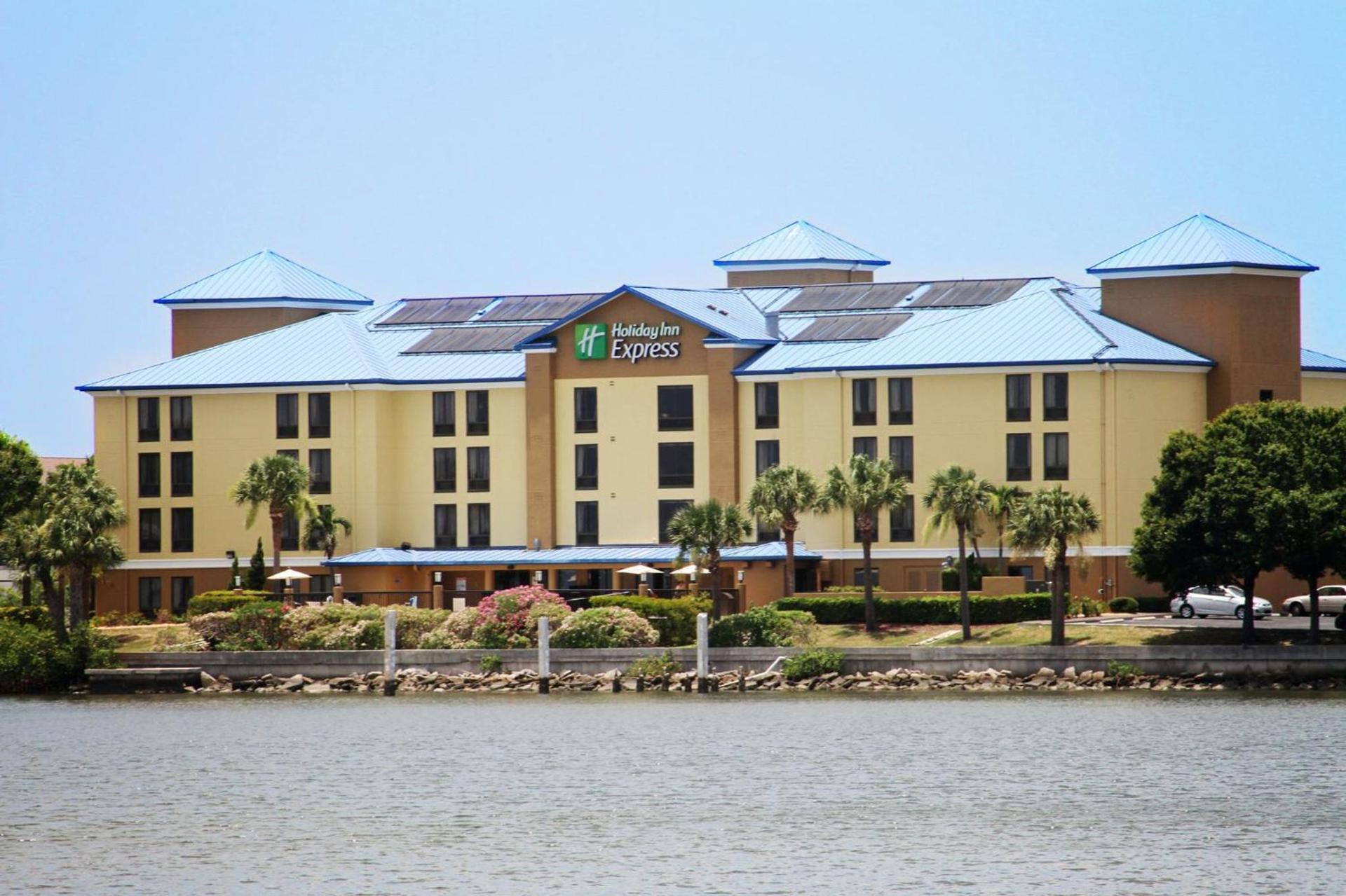 Holiday Inn Express Hotel & Suites Tampa-Rocky Point Island by IHG photo 18