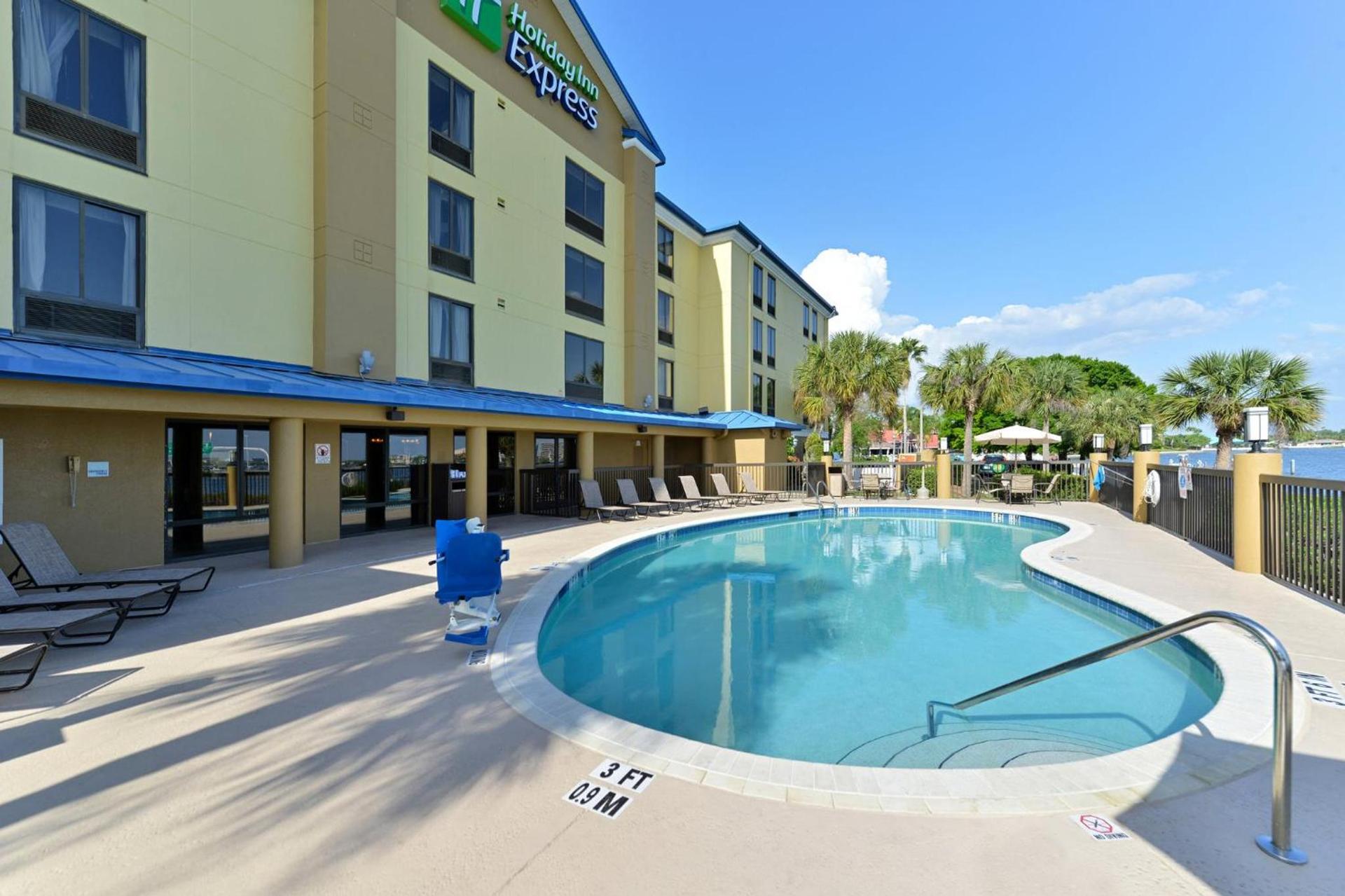 Holiday Inn Express Hotel & Suites Tampa-Rocky Point Island by IHG photo 15