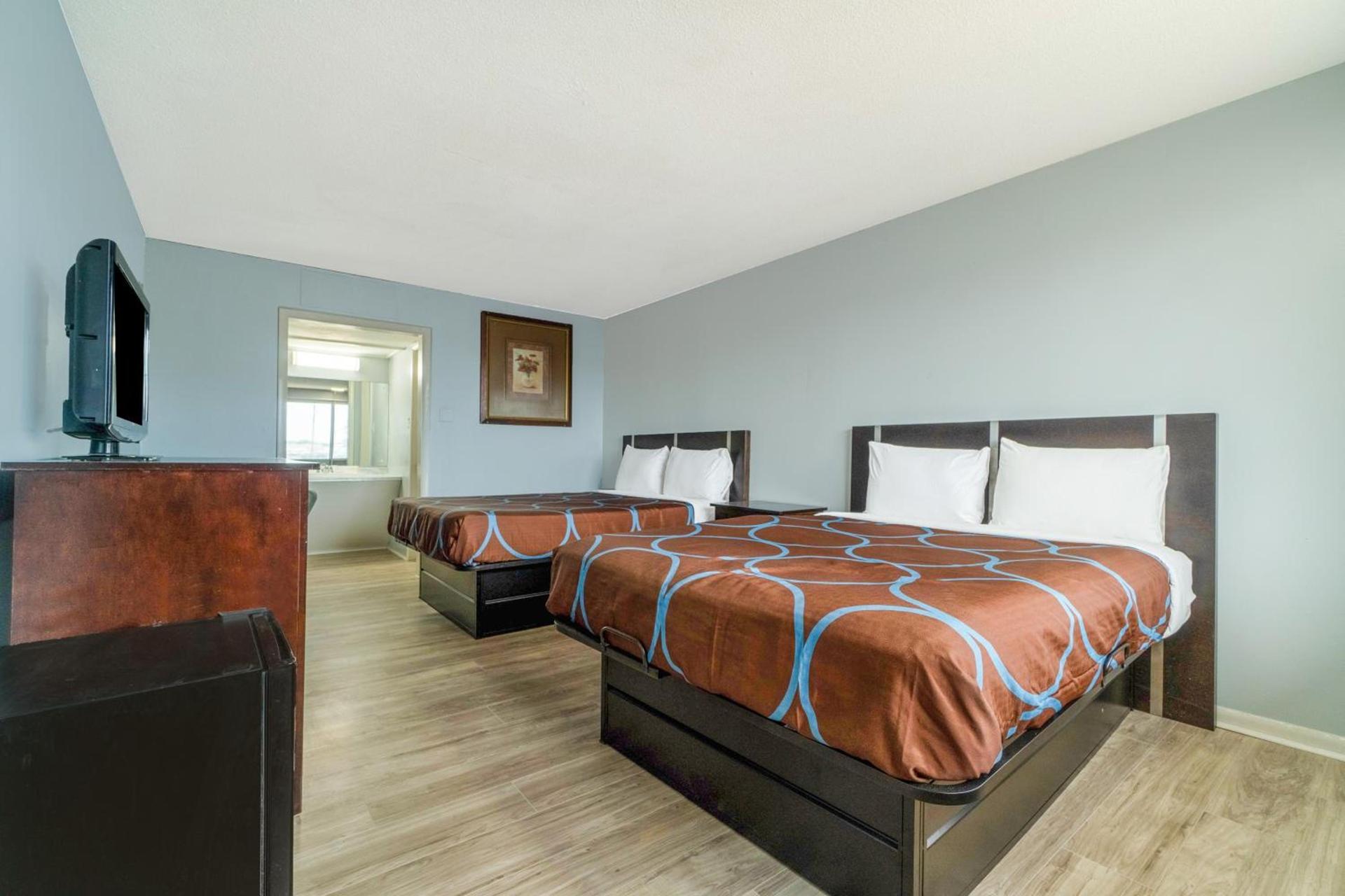 Lamplighter Inn By OYO Independence photo 8