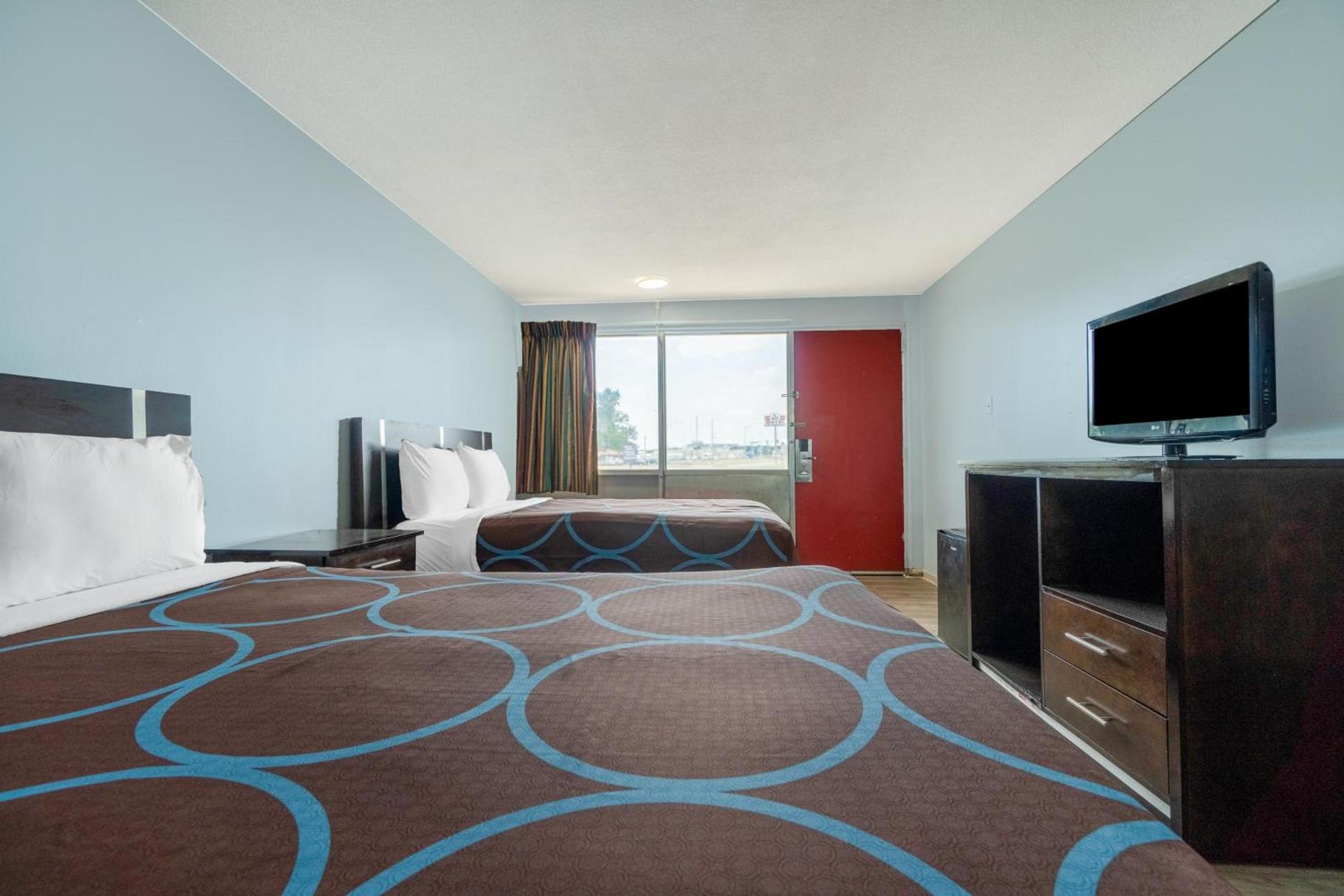 Lamplighter Inn By OYO Independence photo 12