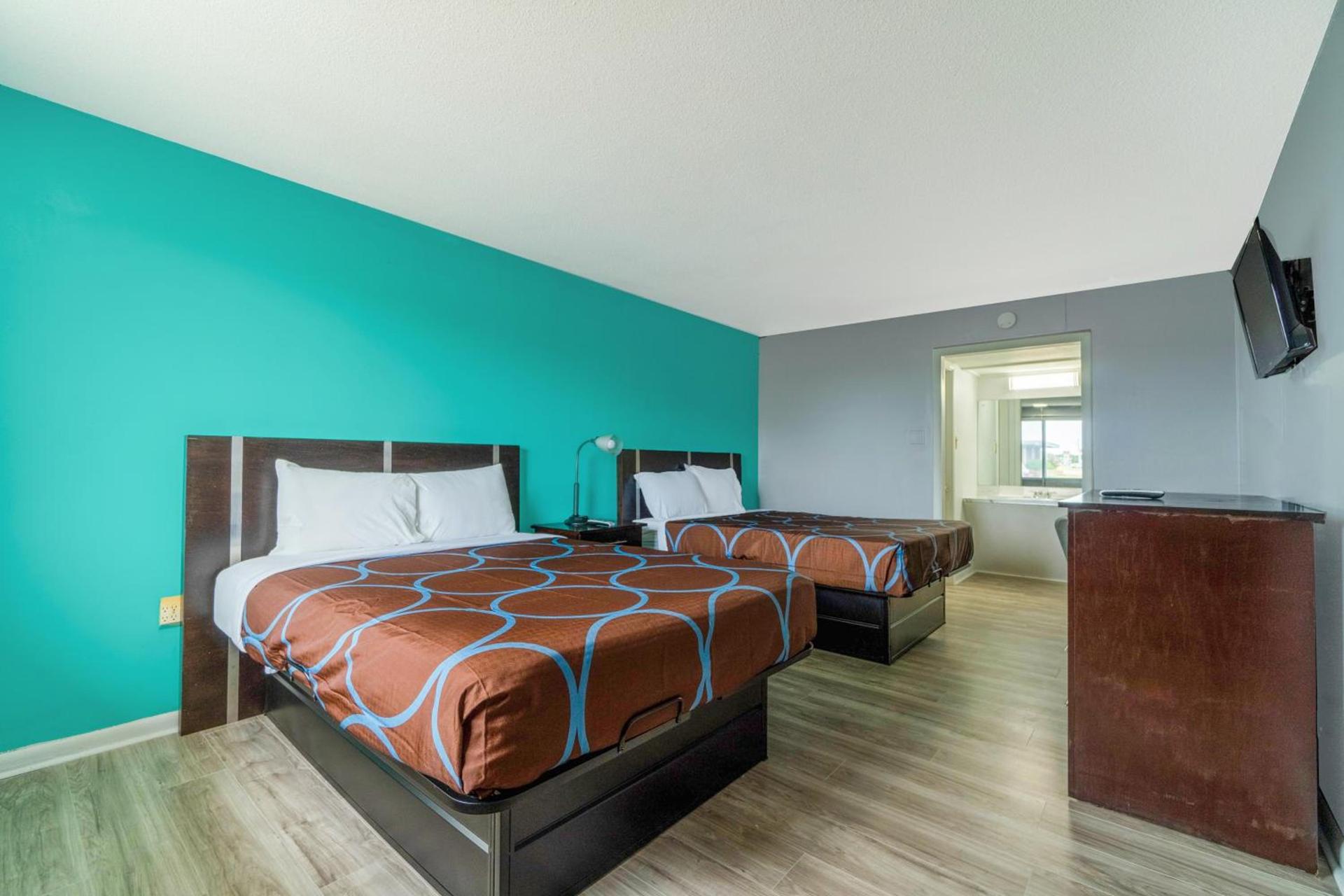 Lamplighter Inn By OYO Independence photo 9