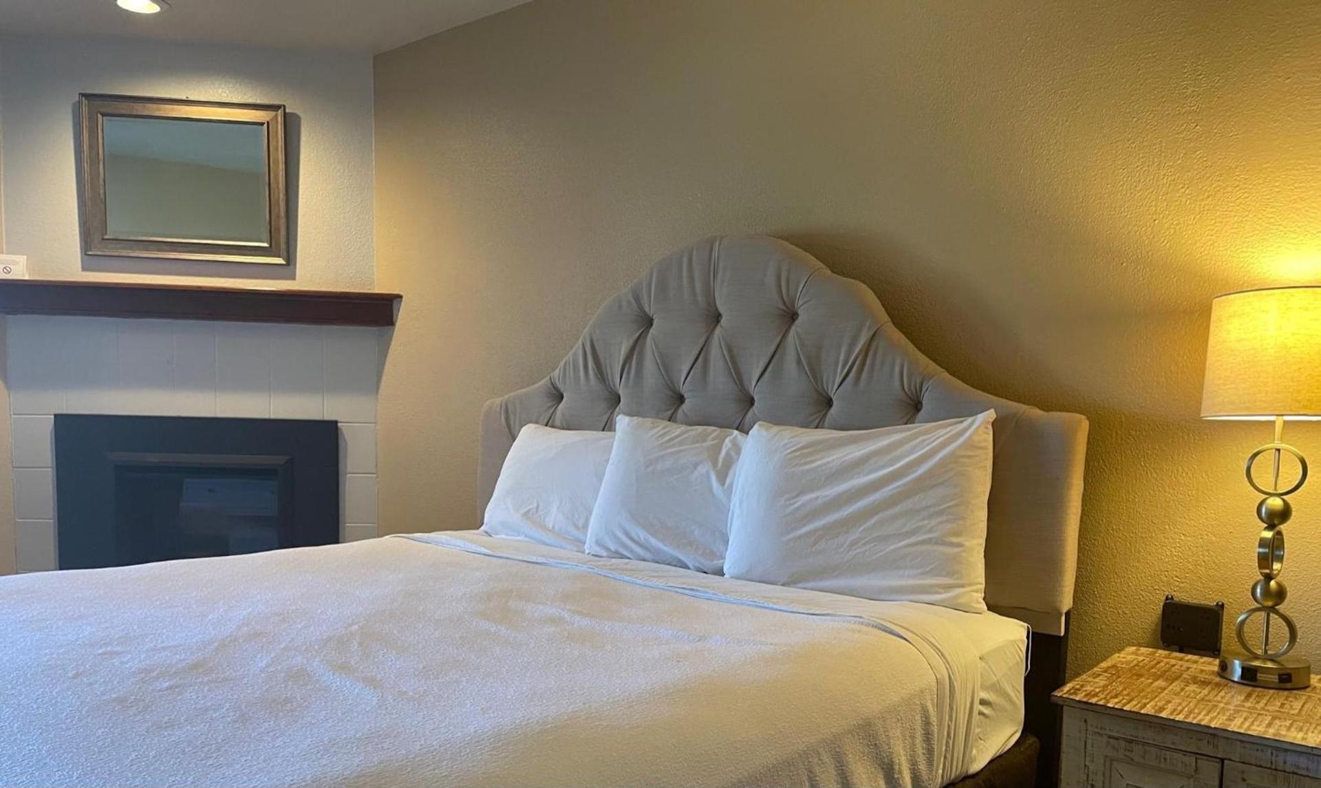 Hilltop Inn Broomfield Denver photo 9