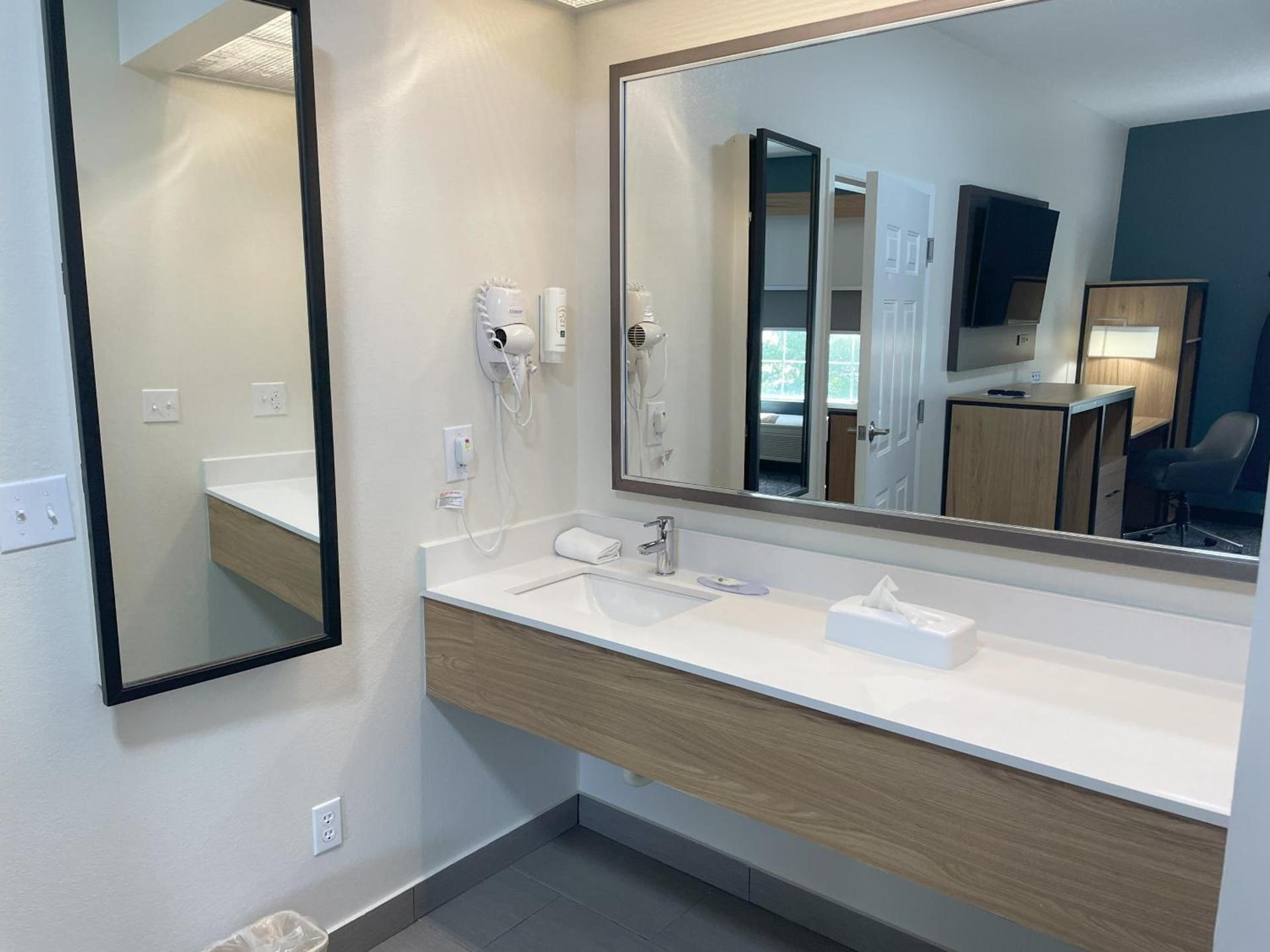 Quality Inn Richmond photo 63
