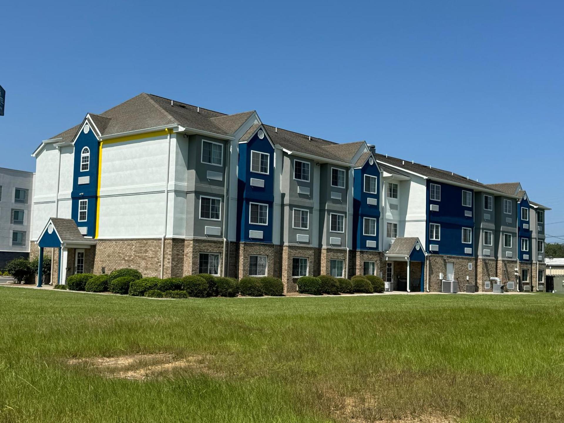 Microtel Inn & Suites by Wyndham Albertville photo 3