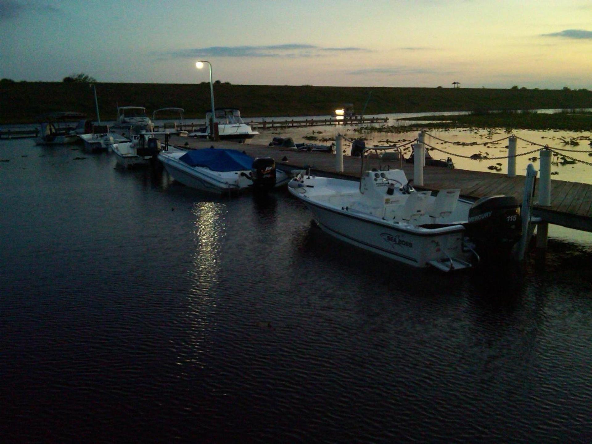 Lakeshore Resort and Marina photo 46