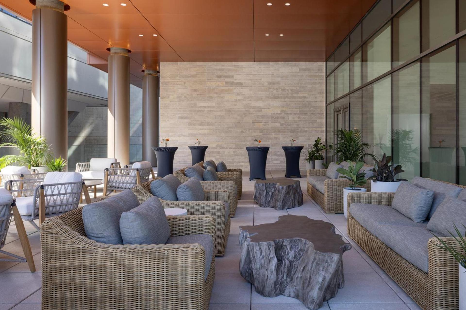 Kimpton Claret Hotel by IHG photo 44