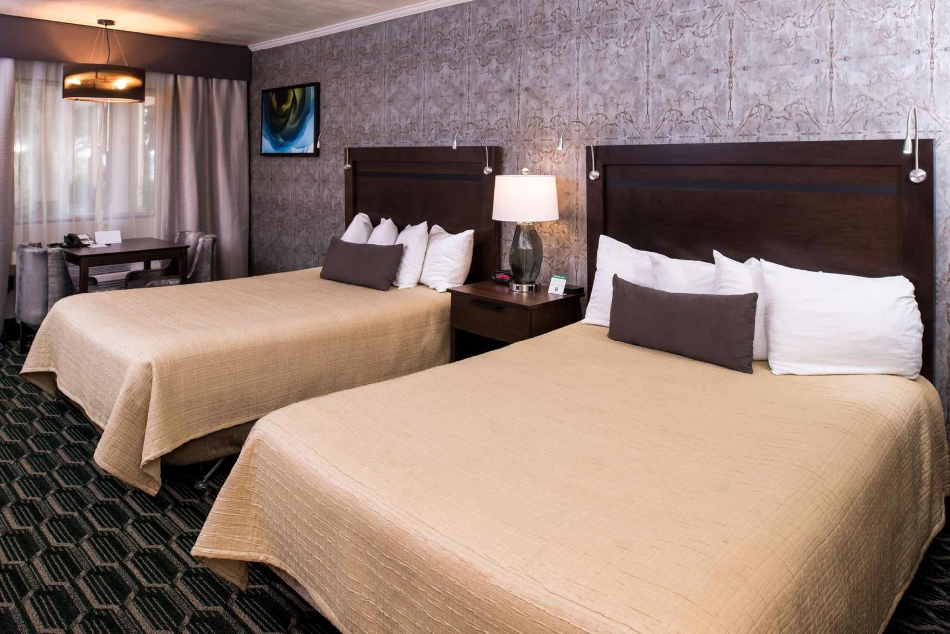 Best Western Plus Black Oak photo 9