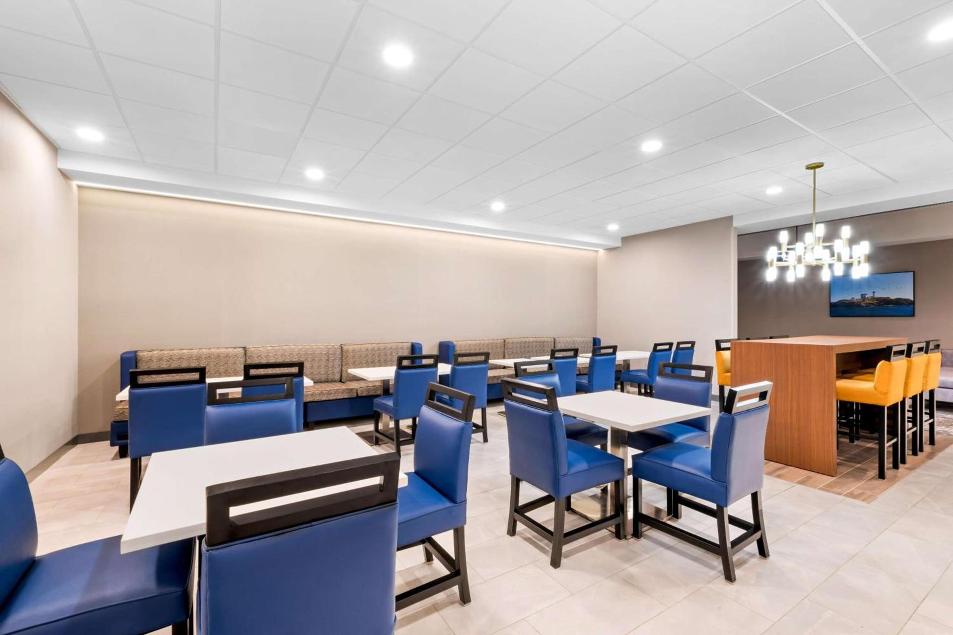 Best Western Niantic - New London, Mystic Area photo 9