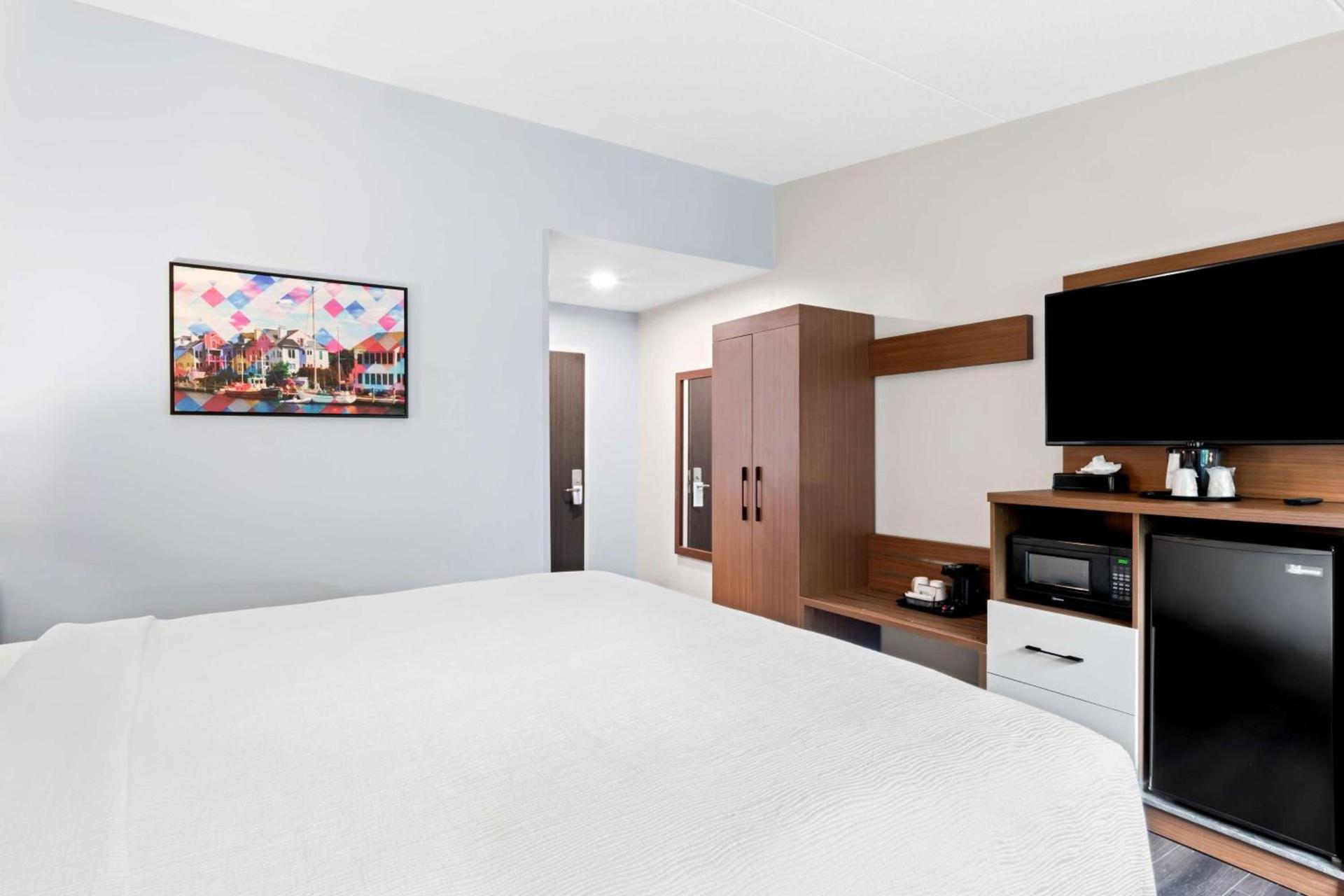 Best Western Niantic - New London, Mystic Area photo 24
