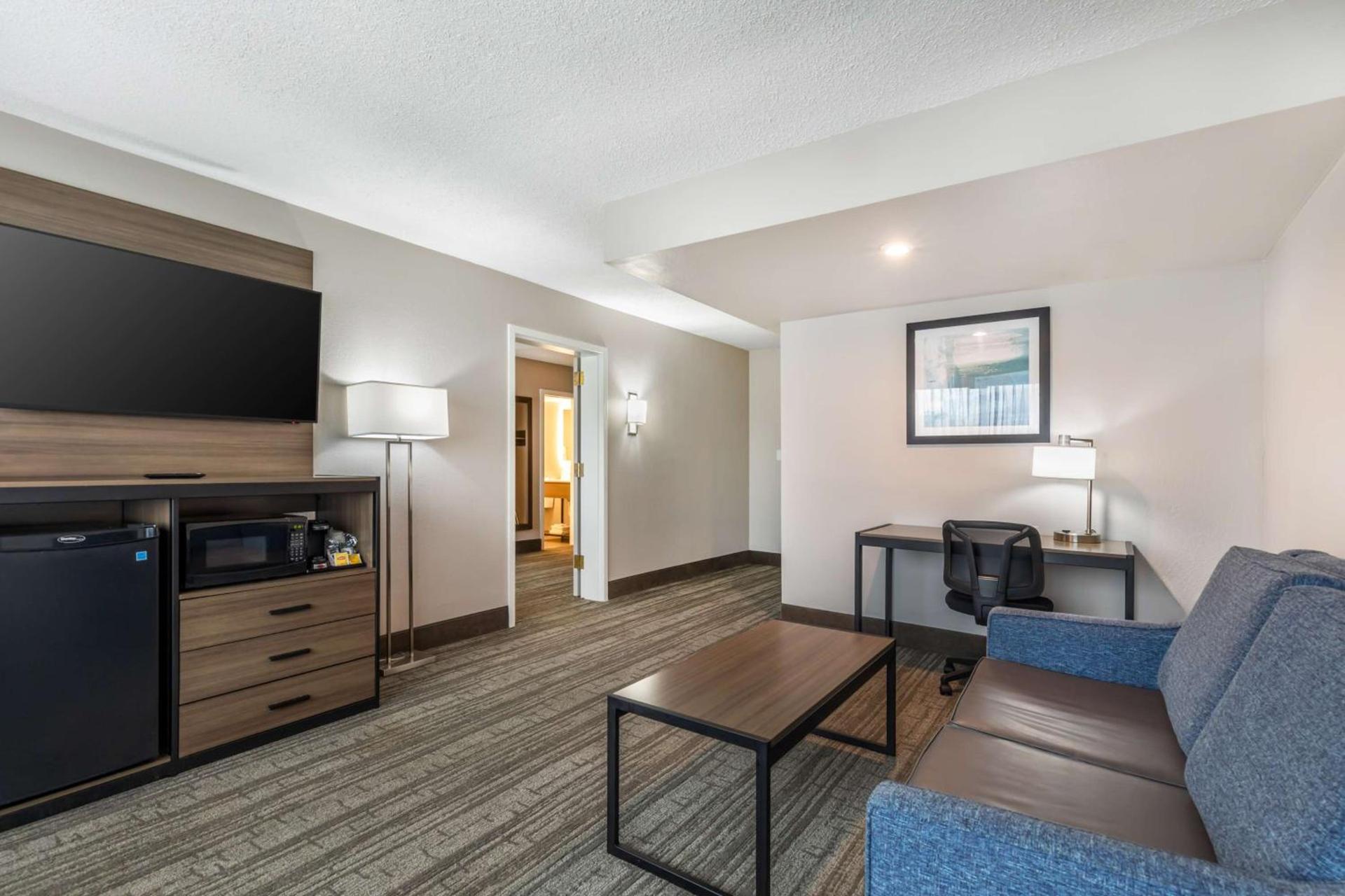 Best Western Plus Laurel photo 20
