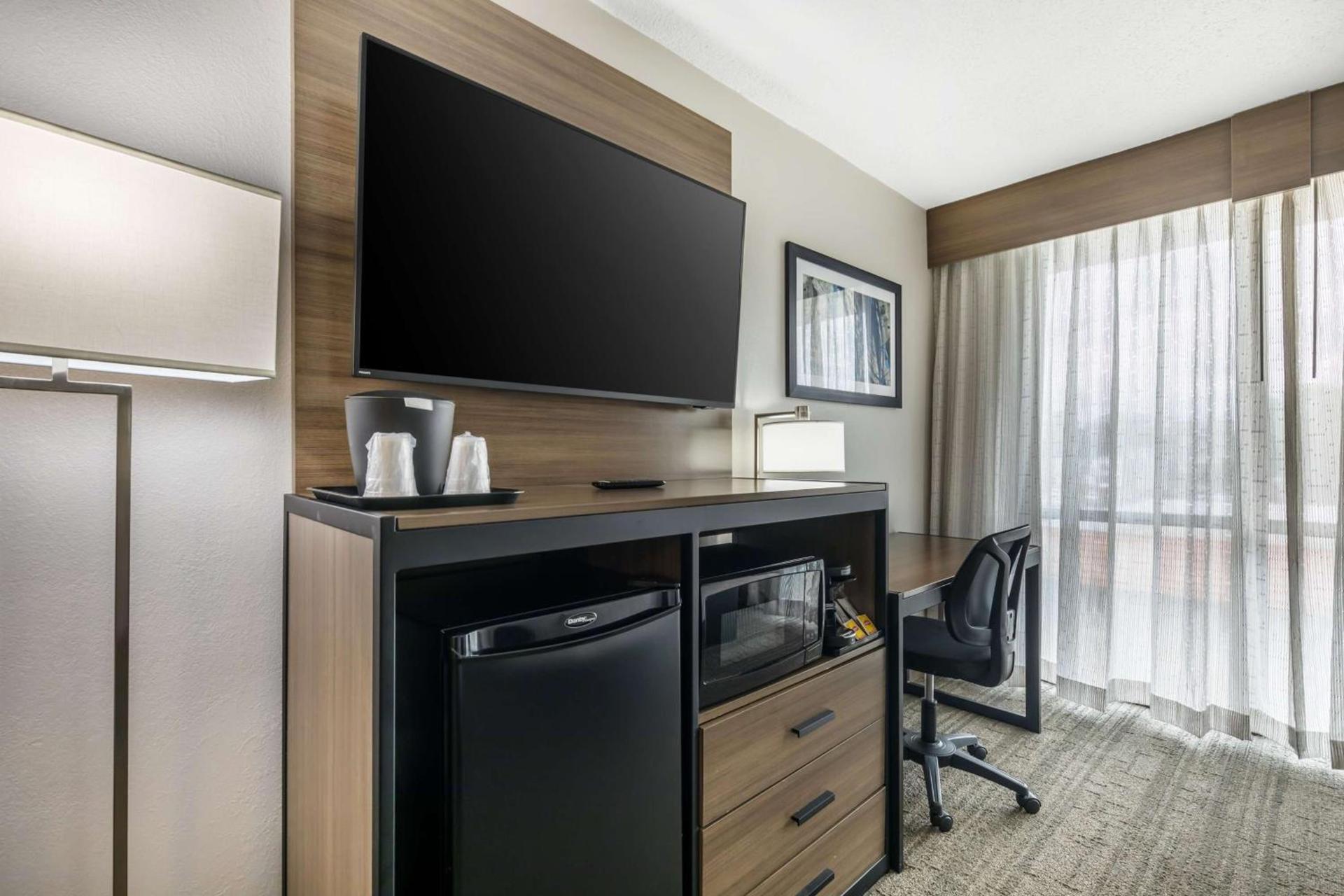 Best Western Plus Laurel photo 23