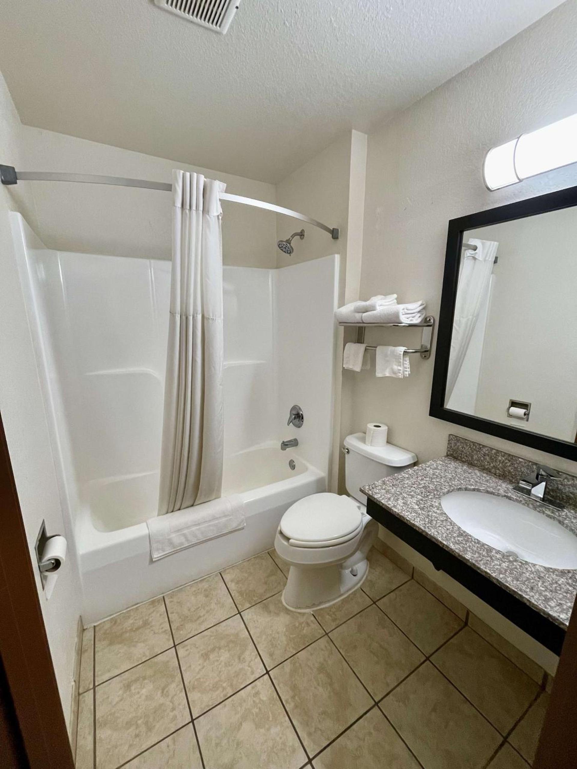 SureStay by Best Western Prince Frederick photo 6